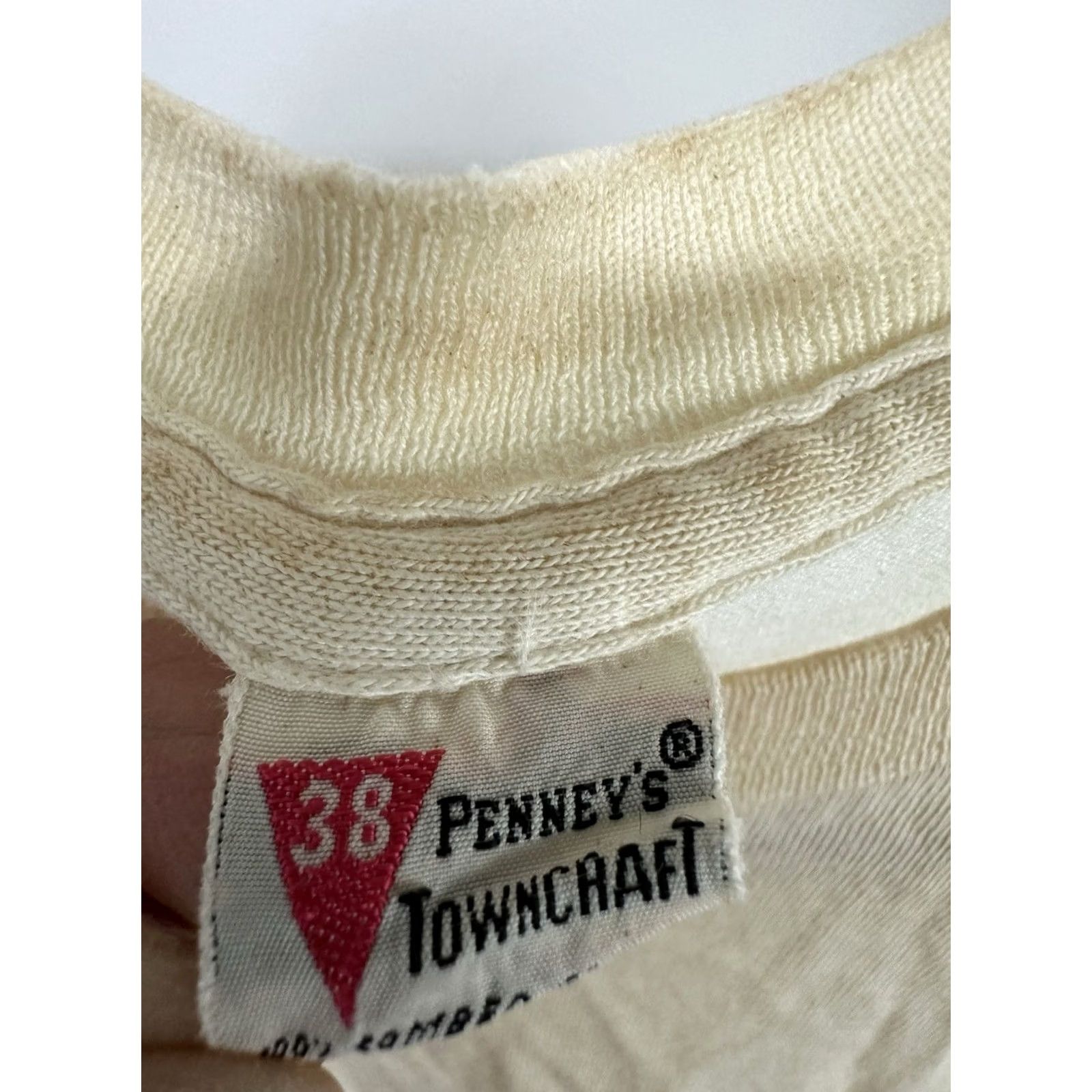Vintage VTG 60s TownCraft T-Shirt Cream 38 Short Sleeve Distressed Worn Blank Cotton Mens Shirt Vintage Penny's TownCraft Shirt 60s Grunge Size US M / EU 48-50 / 2 - 3 Thumbnail