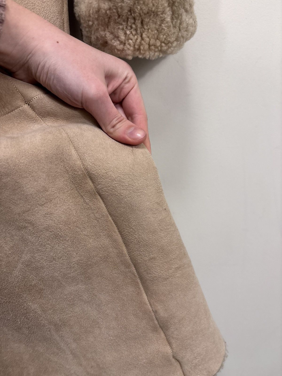 Max Mara S Max Mara Women’s Beige Sheepskin Shearling Leather Coat Size XL / US 12-14 / IT 48-50 - 23 Thumbnail