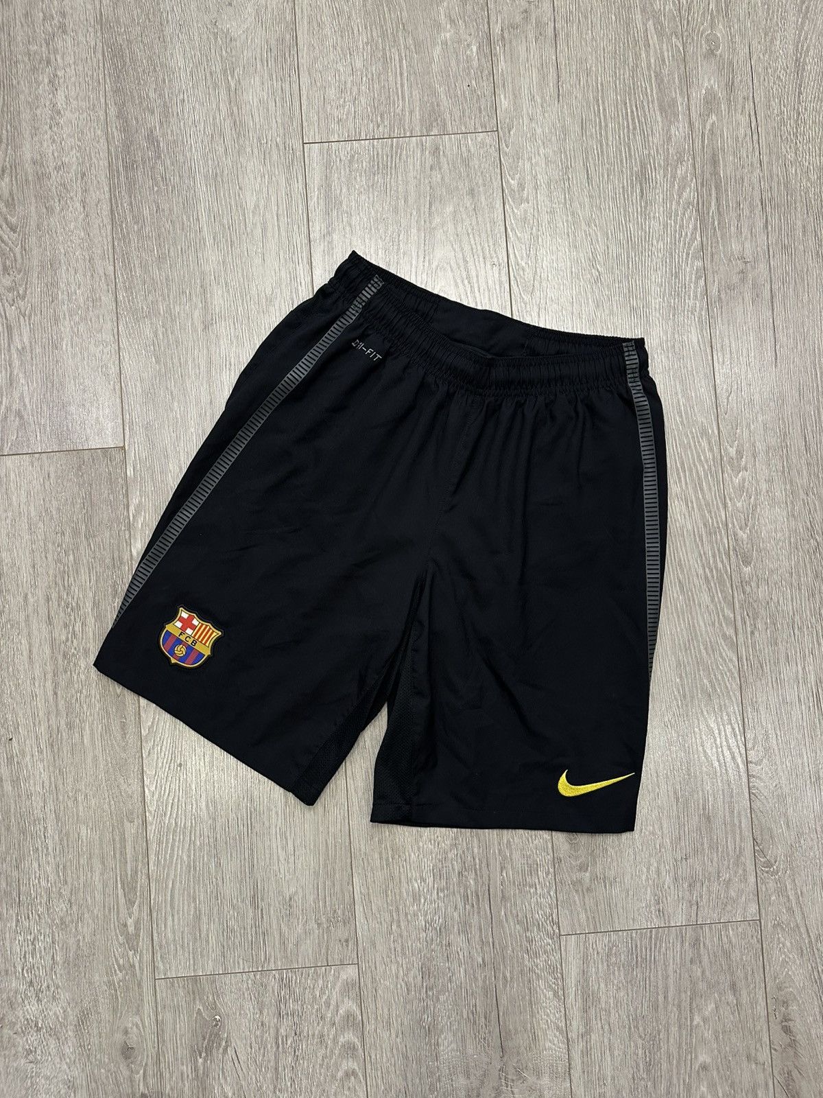 Nike FC Barcelona 2011 2012 Away Football Soccer Shorts Nike sz S Size US 29 - 1 Thumbnail