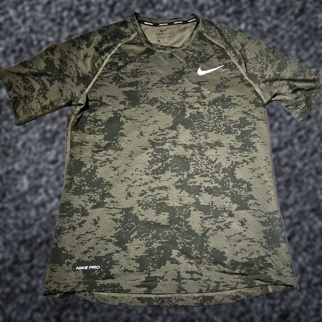 Nike Nike Pro Shirt Mens L Green Digital Camouflage Dri Fit Performance Tee Size US L / EU 52-54 / 3 - 1 Thumbnail