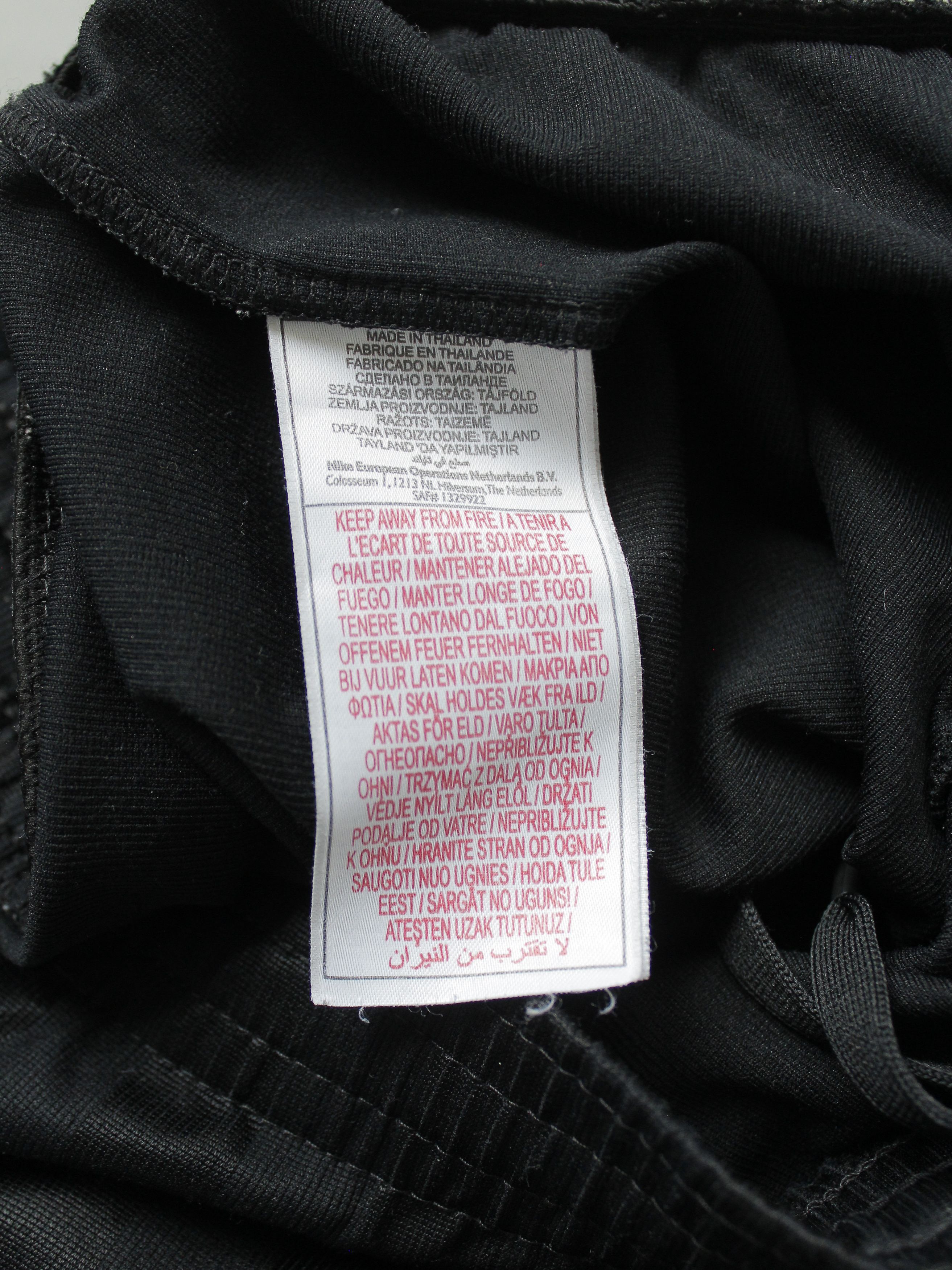 Nike Nike soccer football shorts mens swoosh embroided logo l Size US 34 / EU 50 - 5 Thumbnail