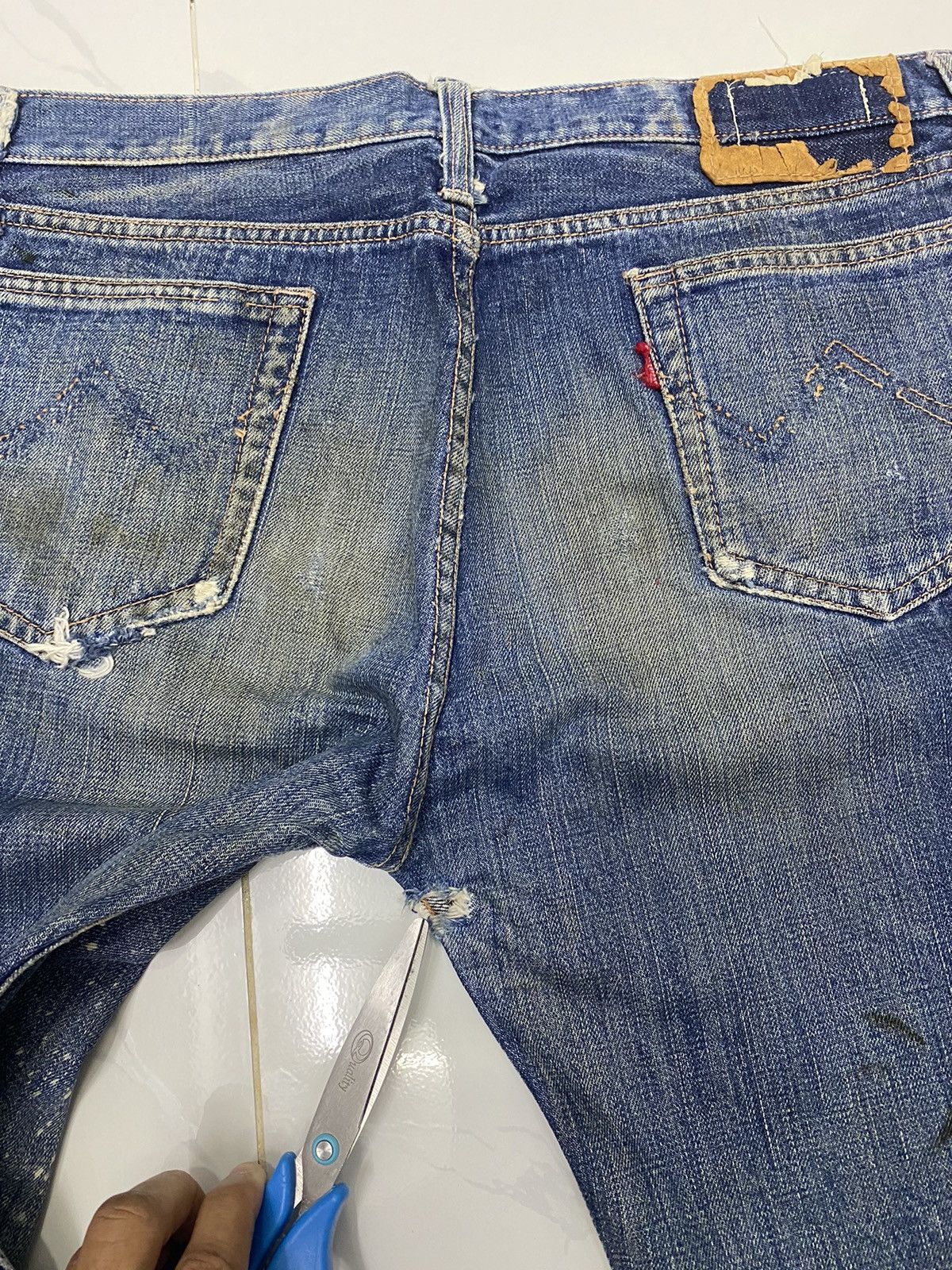 Undercover DISTRESSED DENIM EDWIN PAINTER FLARE UNDERCOVER STYLE DESIGN Size US 33 - 11 Thumbnail