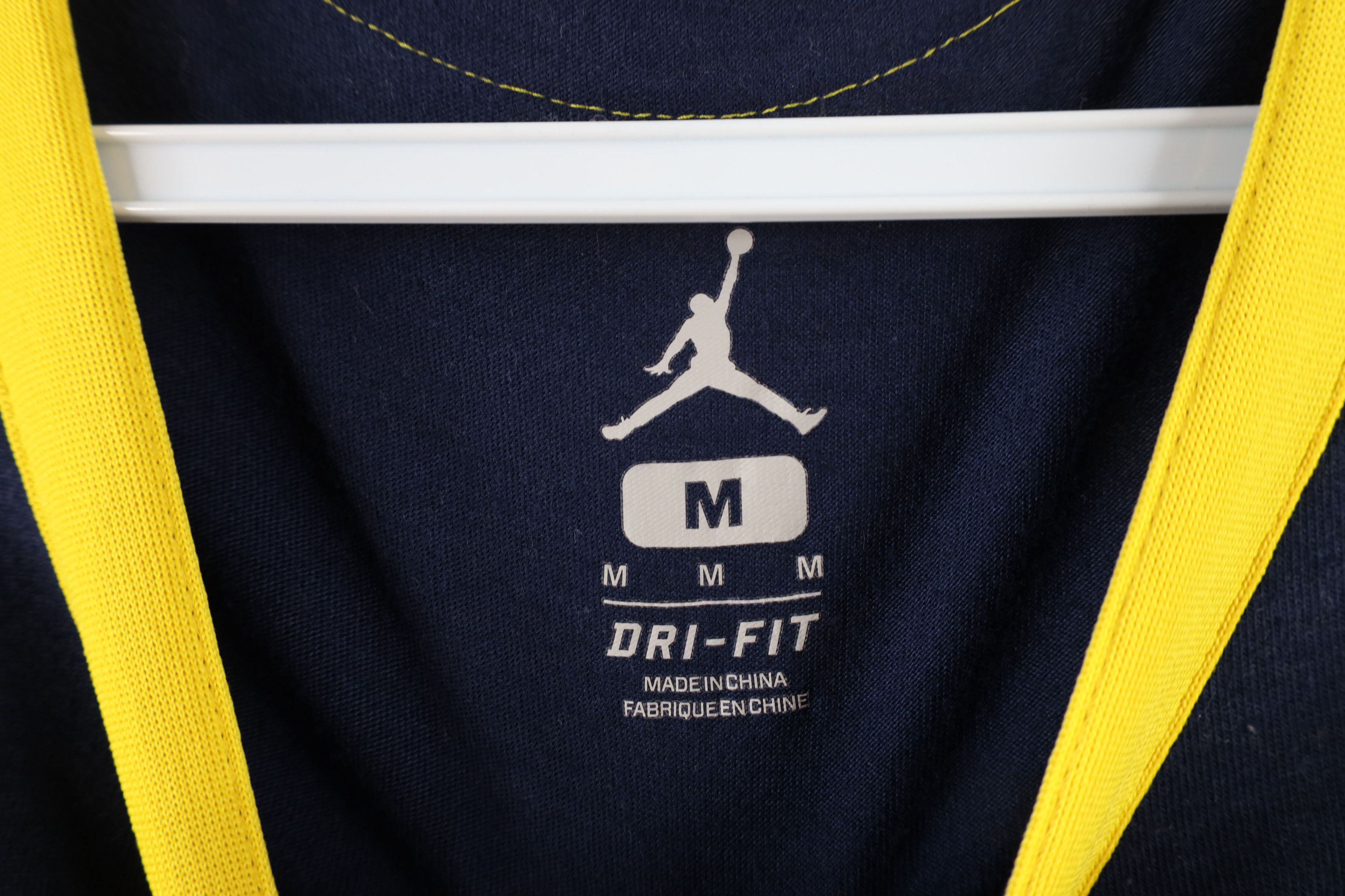 Nike Nike Air Jordan University of Michigan Basketball T-Shirt Size US M / EU 48-50 / 2 - 5 Thumbnail