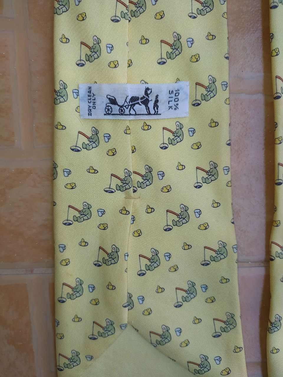 Hermes HERMES 7933 MA YELLOW SILK TIE VINTAGE Size ONE SIZE - 5 Thumbnail