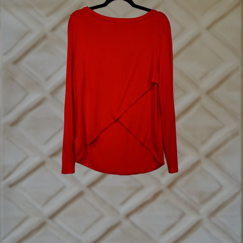 Express Express Long Sleeve Asymmetrical Hem Cross Back Tunic Top Red Size L Size L / US 10 / IT 46 - 1 Thumbnail