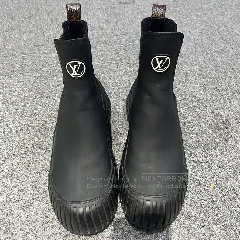 Louis Vuitton Louis Vuitton Black Top Cowhide Leather Comfortable Casual Size US 7 / IT 37 - 2 Thumbnail