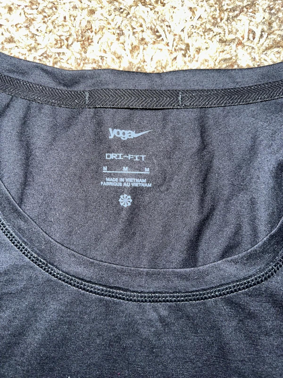 Nike Nike Men's Dri-FIT Yoga Black Tank Sample Size US M / EU 48-50 / 2 - 4 Thumbnail