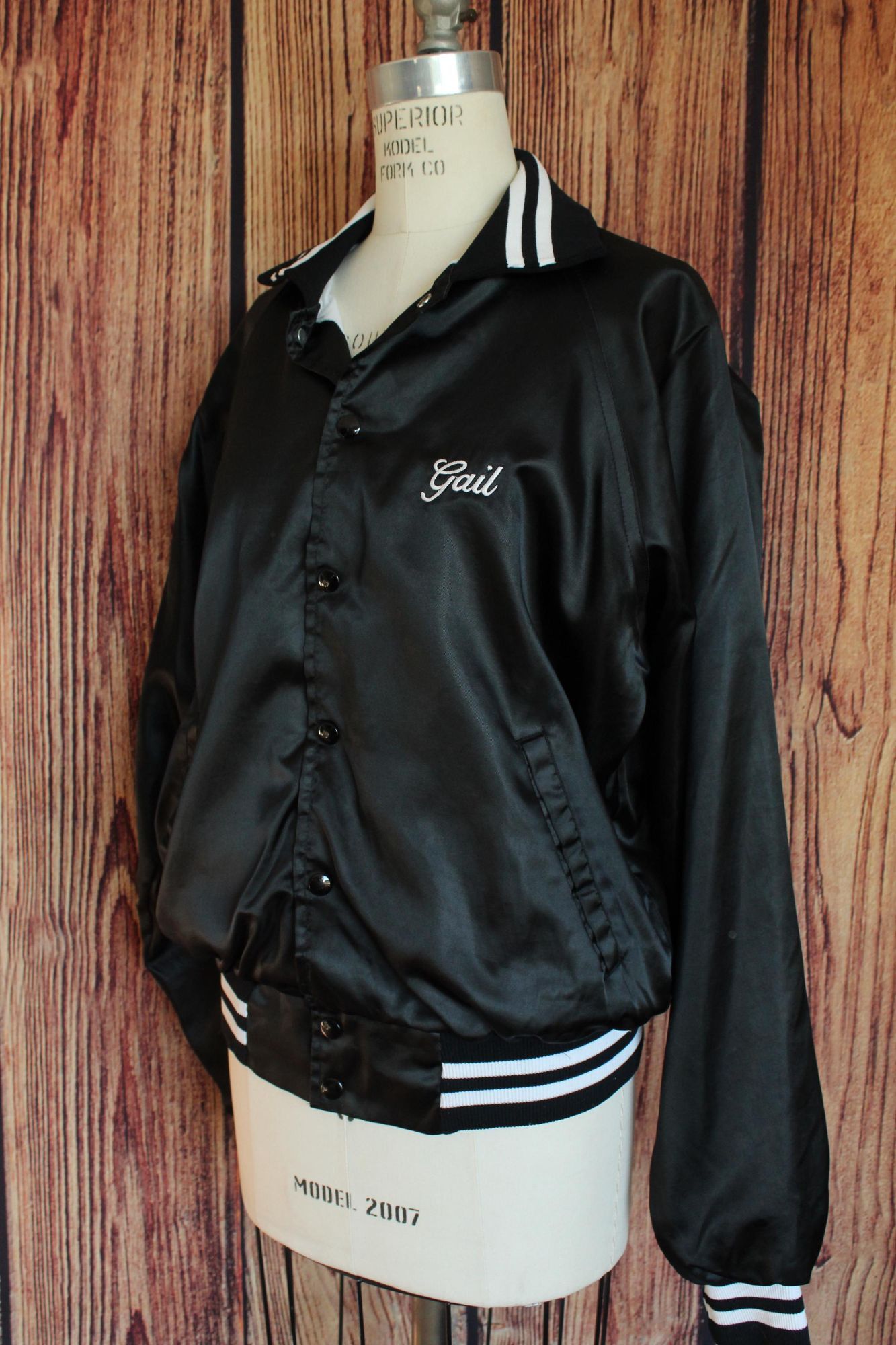 Vintage Vintage 1970s 1980s Men's Jacket, Black Satin Rennoe Vinelan Size US M / EU 48-50 / 2 - 8 Thumbnail