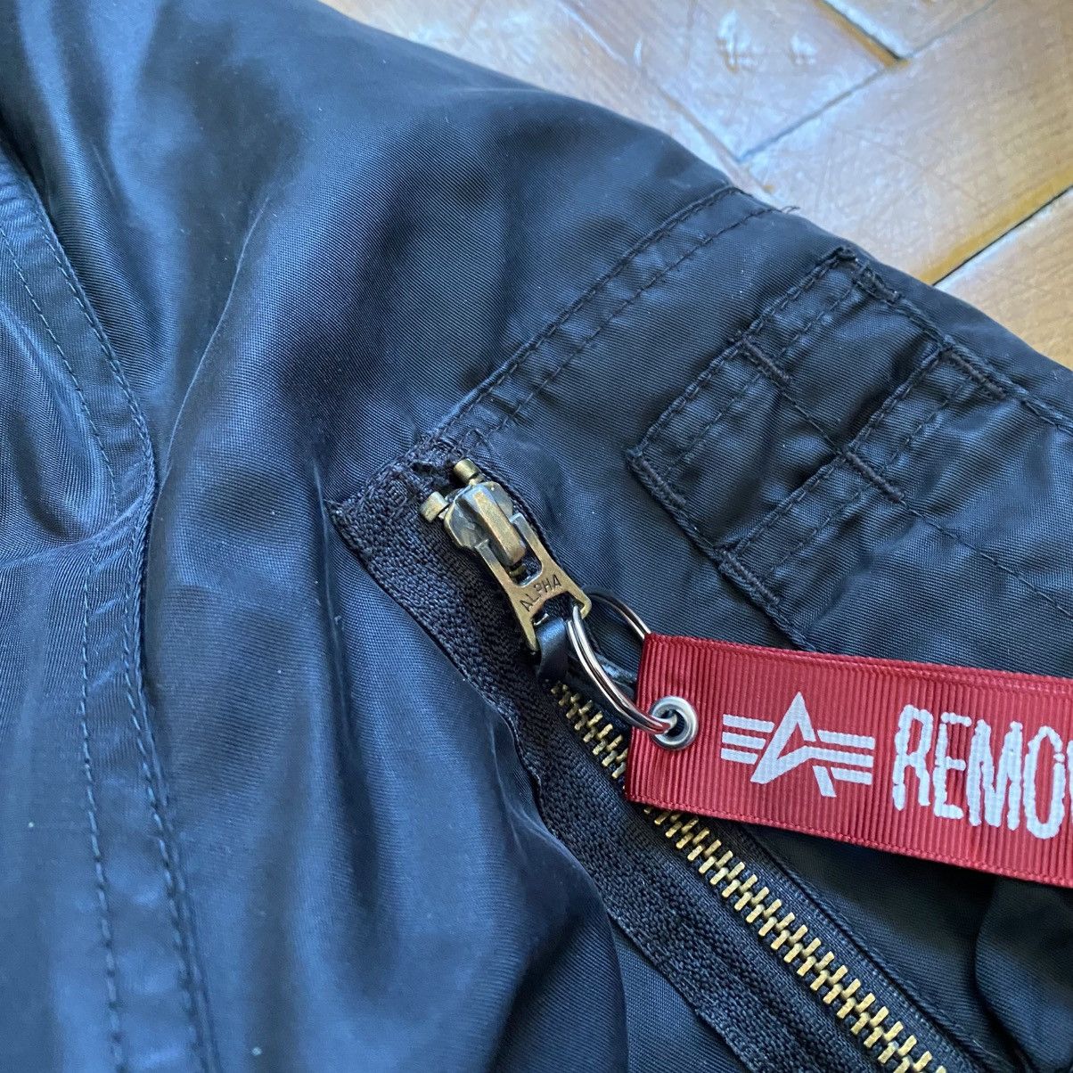 Alpha Industries VINTAGE ALPHA INDUSTRIES DISTRESSED BAGGY BOMBER WITH HOOD Size US XL / EU 56 / 4 - 8 Thumbnail