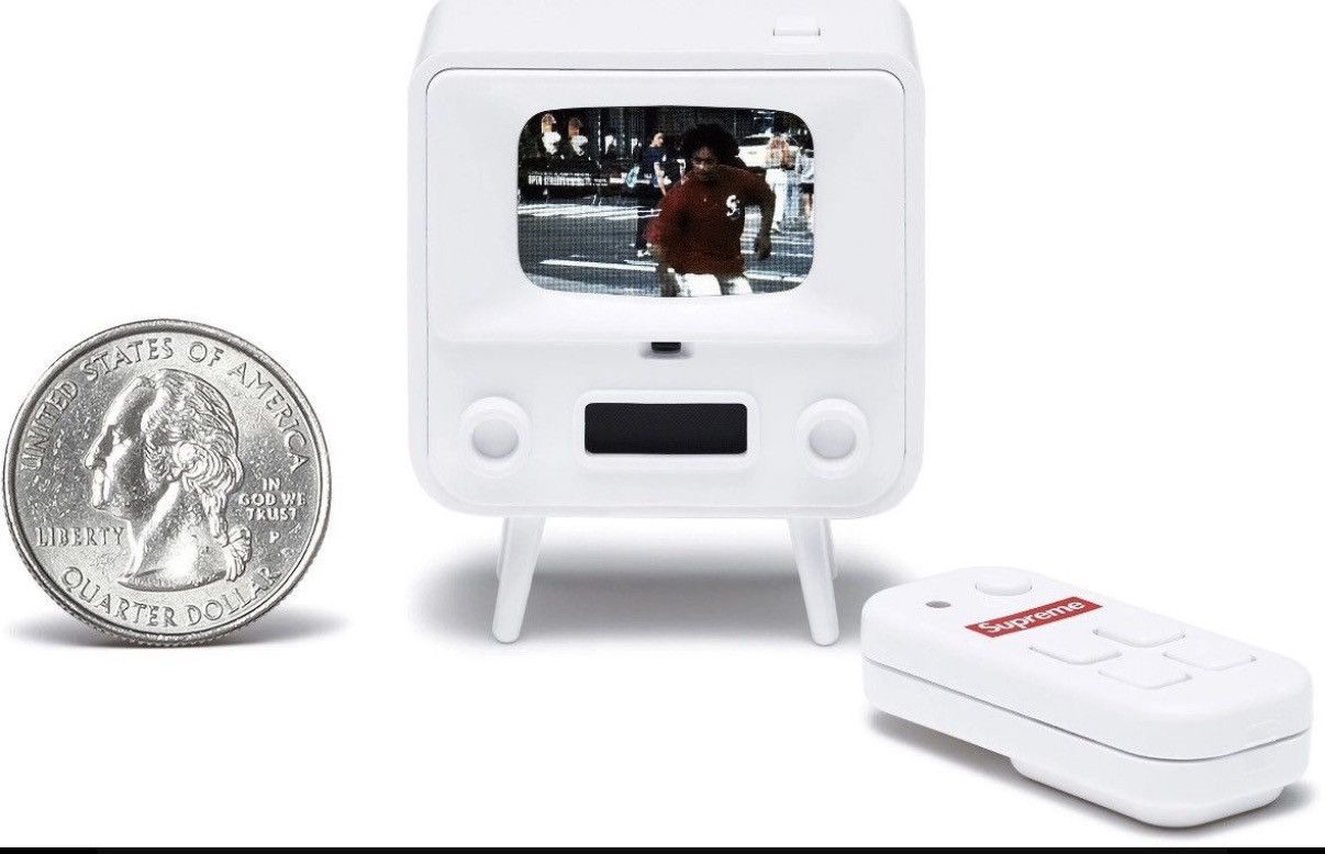 Supreme Supreme Tiny TV 2 (SS26) Size ONE SIZE - 1 Preview