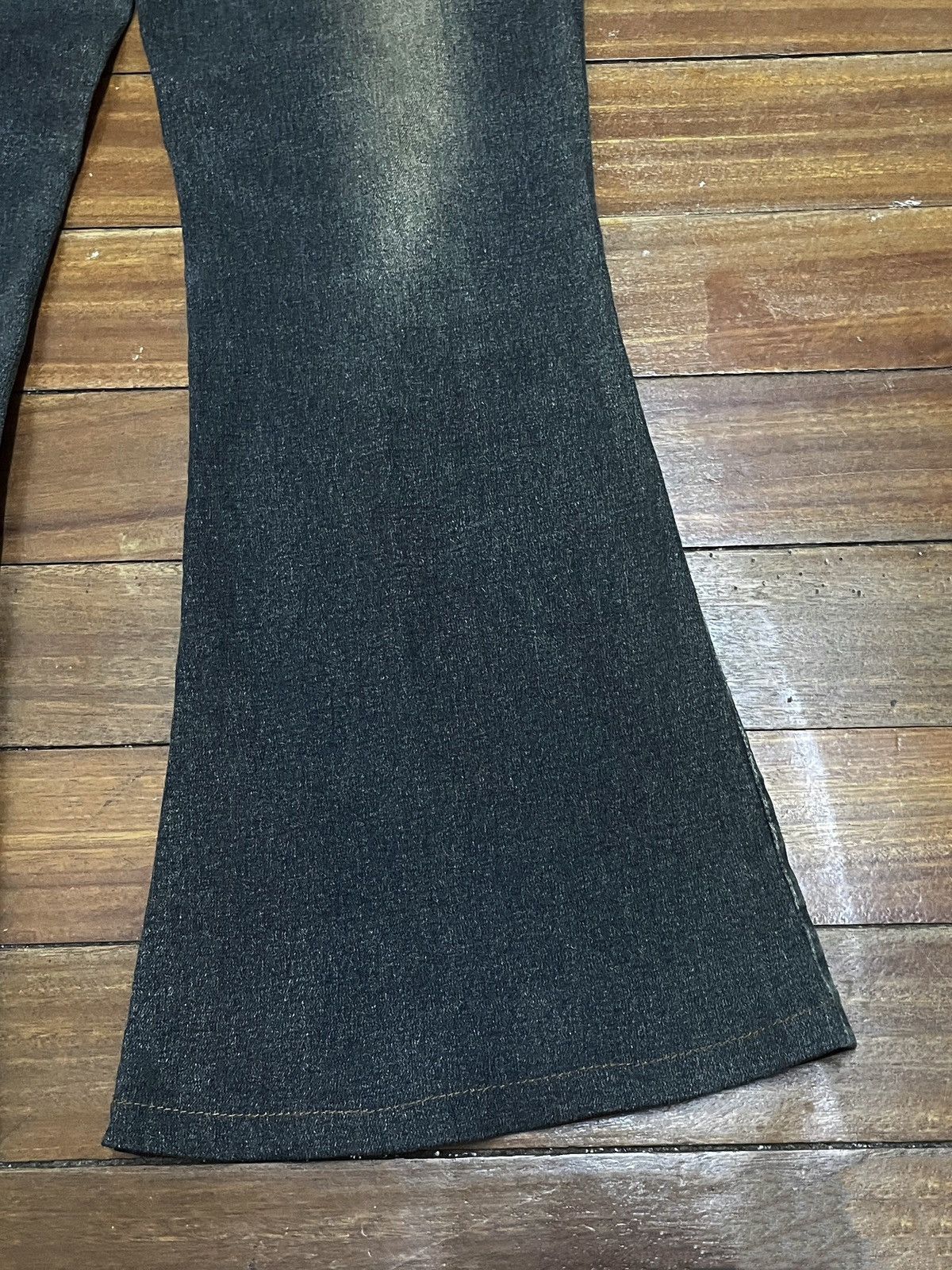 Le Grande Bleu (L.G.B.) Rare Design Vintage Brand E.N.Up Super Flared Jeans 2000s Size US 29 - 8 Thumbnail