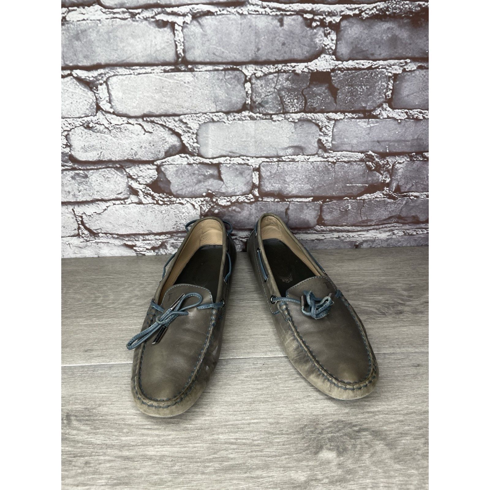 Tod's Tod's Gommino Gray Leather Moccasin Driving Loafers Women’s Size US 8 / IT 38 - 17 Thumbnail