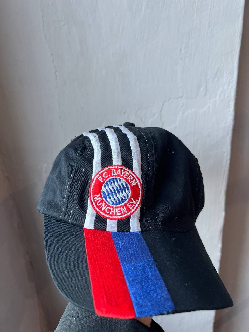 Adidas 90’S BAYERN MUNICH RARE ADIDAS OFFICIAL PRODUCT VINTAGE CAP Size ONE SIZE - 4 Thumbnail