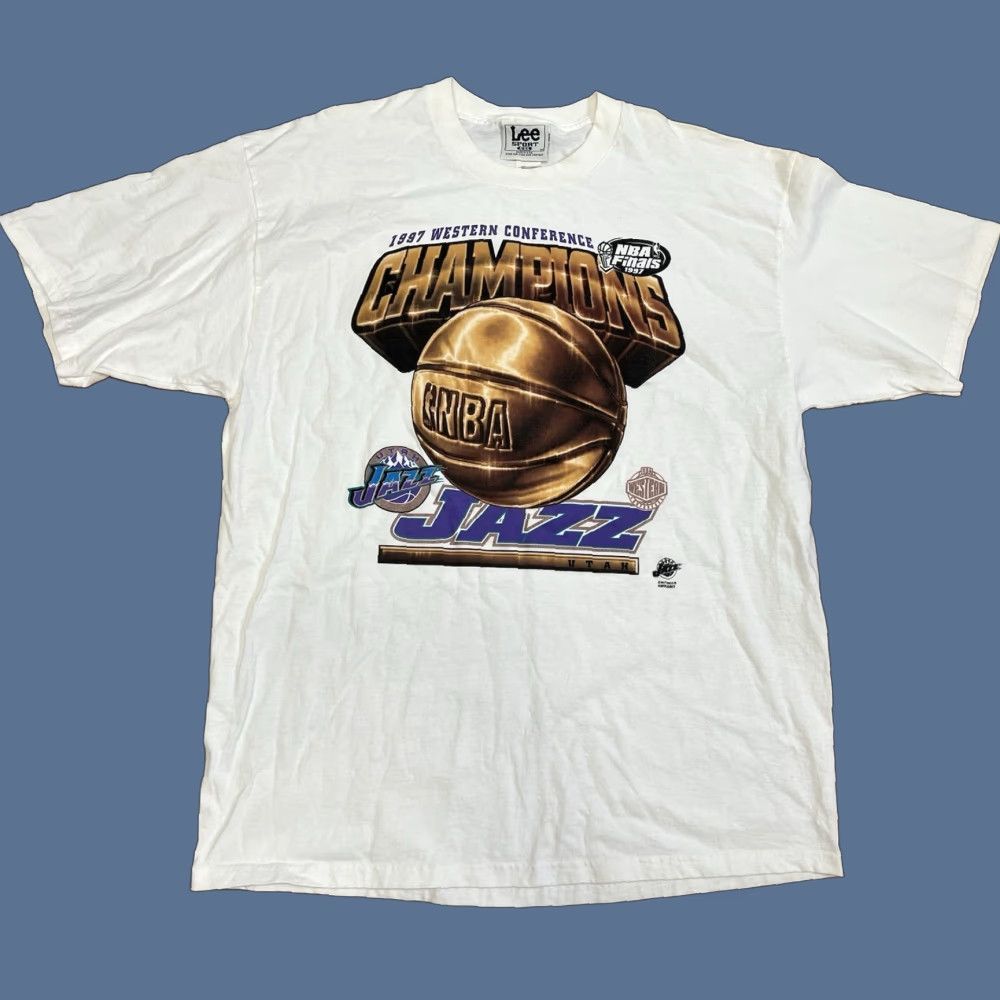 Lee VINTAGE Lee Utah Jazz T Shirt 2XL White Modern Logo 90s Mens Baseball Basketball Short Sleeve Size US XXL / EU 58 / 5 - 1 Thumbnail
