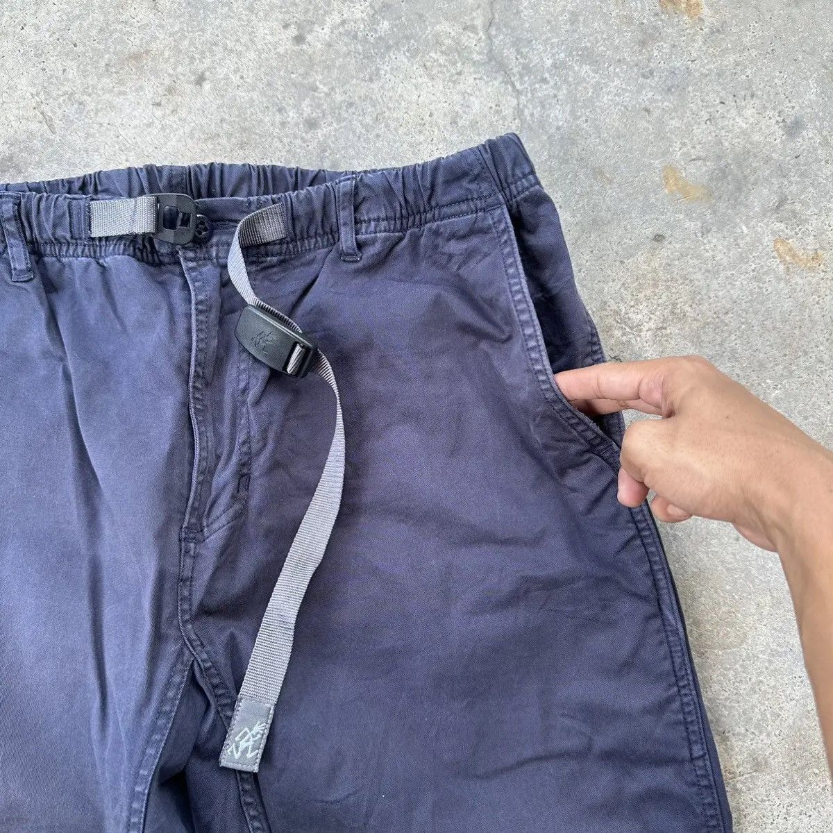 Gramicci VINTAGE GRAMICCI NAVY OUTDOOR TROUSERS JOGGER STYLE PANTS Size US 33 - 4 Thumbnail