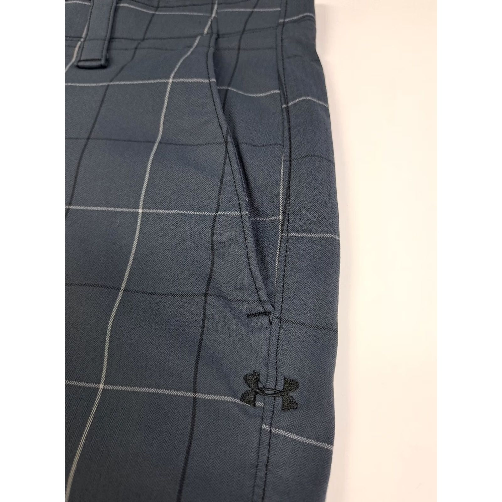 Under Armour Under Armour Mens Golf Shorts Loose HeatGear Size 38 Blue/Grey #4251 Size US 38 / EU 54 - 5 Thumbnail