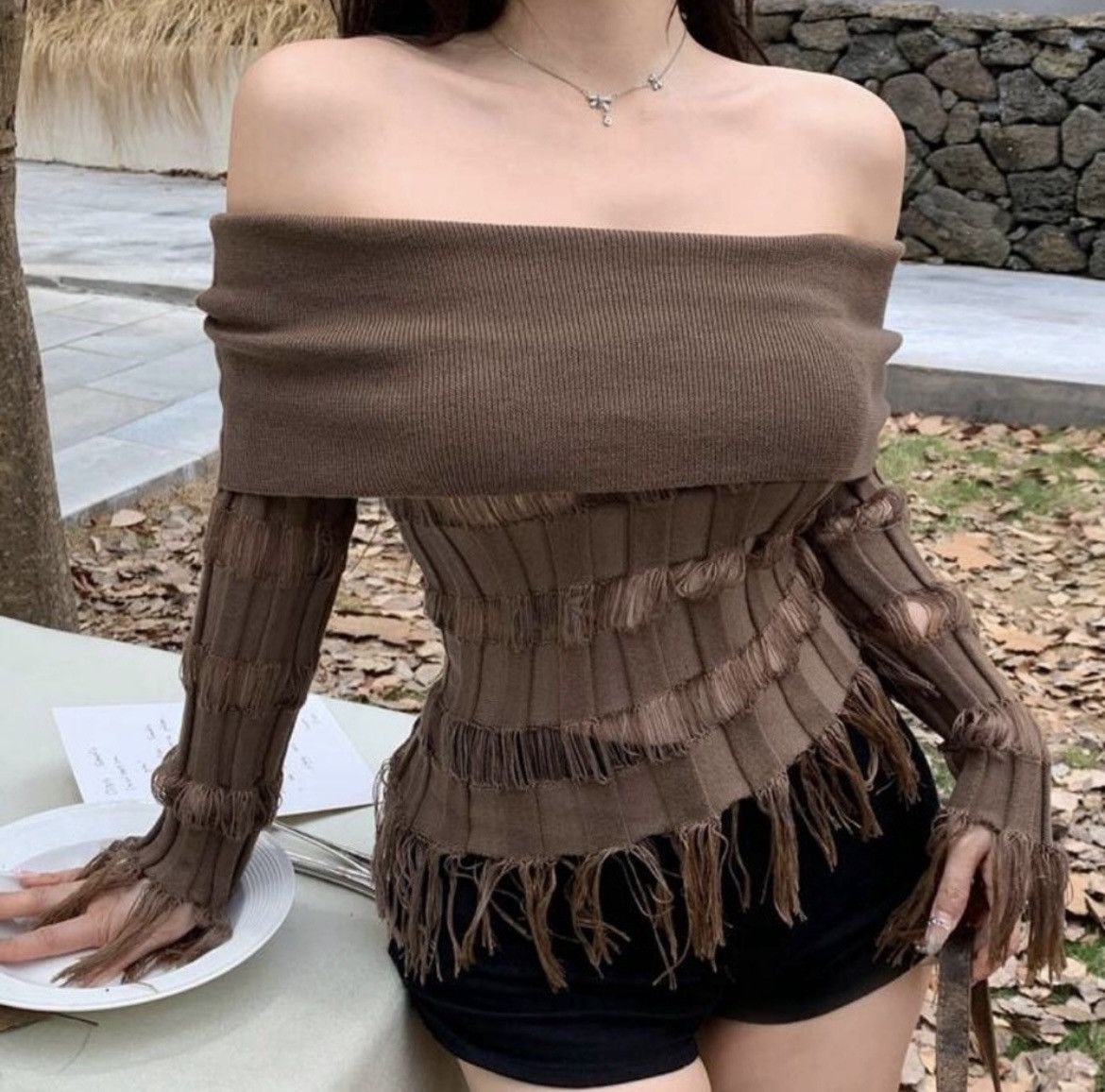 Designer × Other NWT, Lavishly Paris Women’s Gorgeous Off Shoulder Sweater Size M / US 6-8 / IT 42-44 - 1 Thumbnail