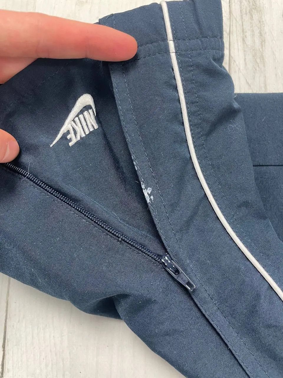 Nike Vintage Nike Track Pants 00s Nylon Baggy Striped Swoosh Y2K Size US 34 / EU 50 - 11 Thumbnail