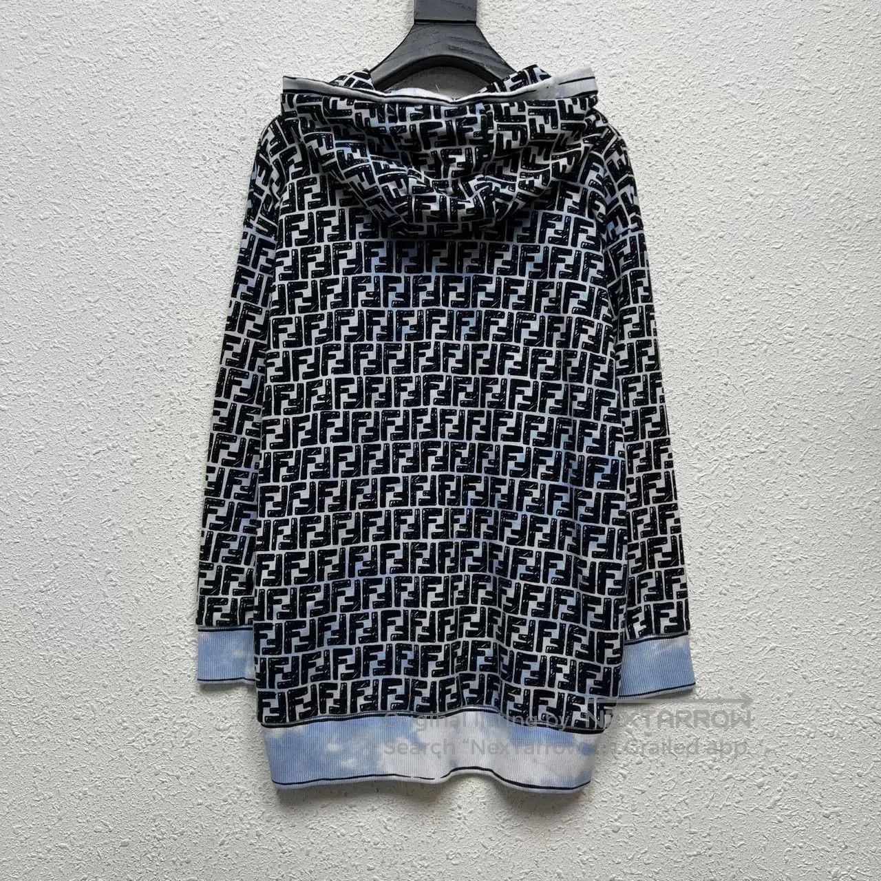 Fendi fendi logo patterned color hooded sweatshirt. Size US M / EU 48-50 / 2 - 2 Thumbnail