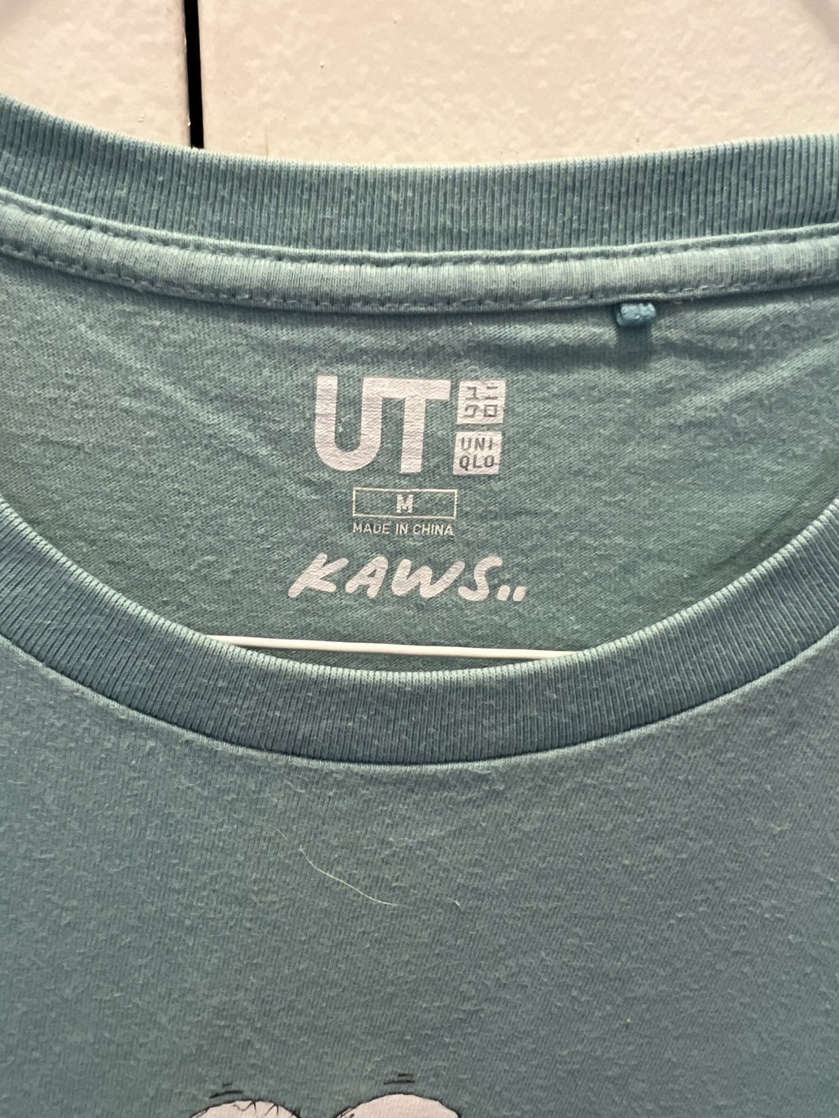 Kaws × Uniqlo Kaws x Uniqlo tshirt Size US M / EU 48-50 / 2 - 2 Thumbnail