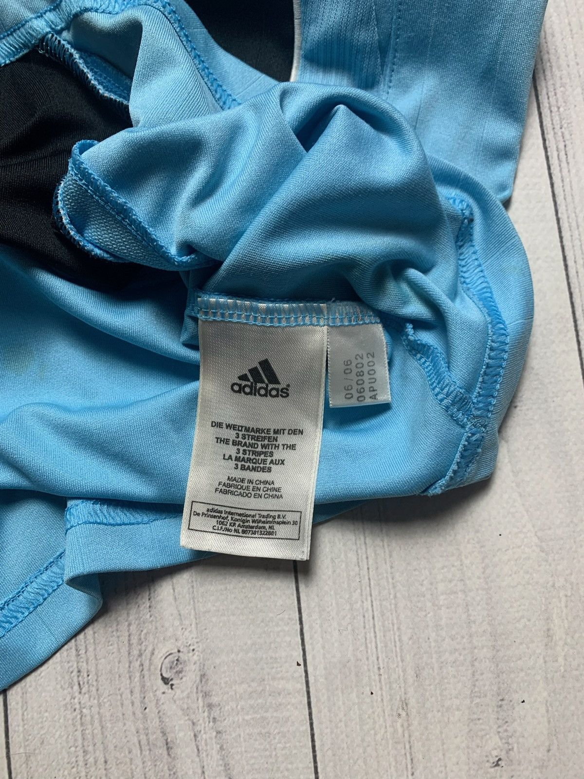 Vintage Vintage adidas New Castle United soccer jersey size S Size US S / EU 44-46 / 1 - 3 Thumbnail