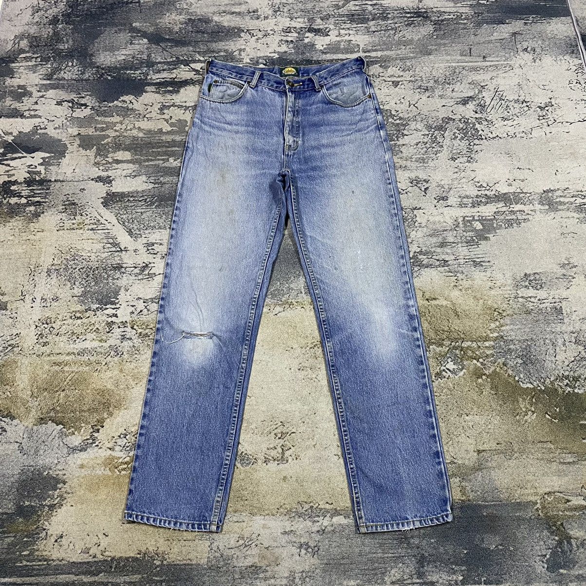 image of Vintage Cabelas Faded Light Washed Denim Jeans in Light Blue Wash, Men's (Size 33)