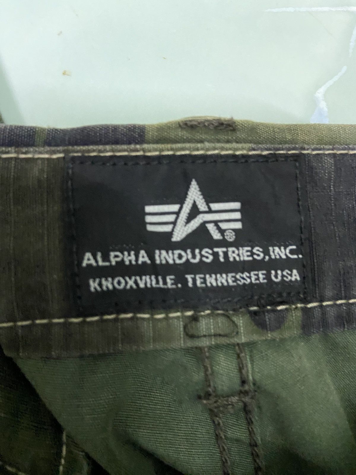 Alpha Industries Alpha Industries cargo pants zipper parachute camouflage Size US 32 / EU 48 - 14 Thumbnail