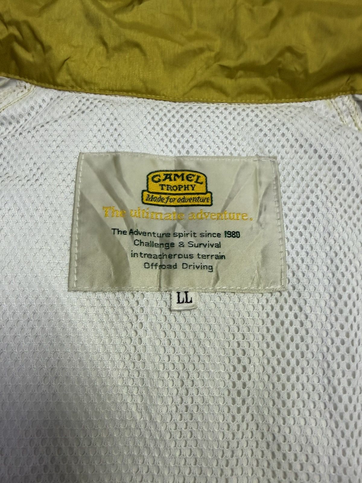 Camel Vintage 90s Camel Trophy Waterproof Bomber Jacket Size US L / EU 52-54 / 3 - 7 Thumbnail