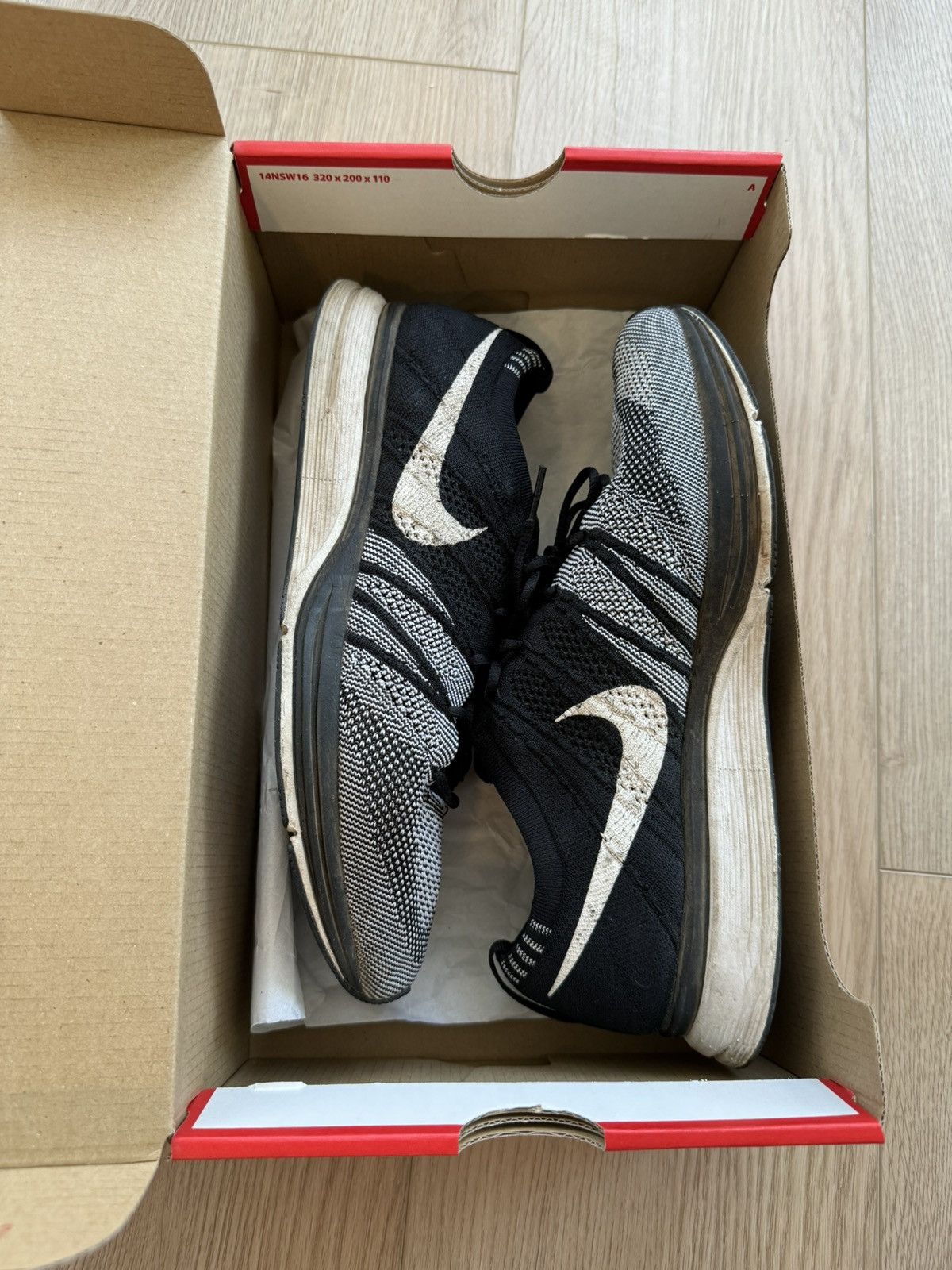 Nike Nike Flyknit Trainer Oreo - Size 8.5 Size US 8.5 / EU 41-42 - 2 Thumbnail