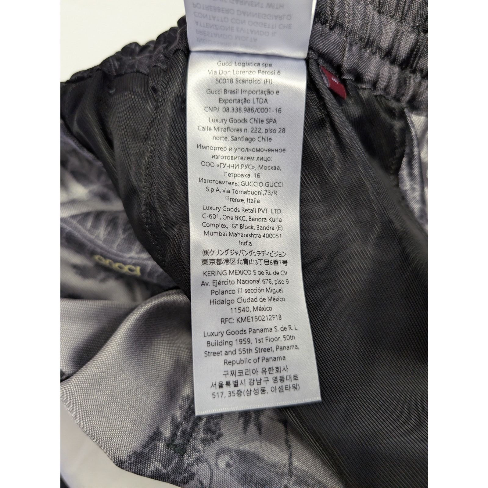 Gucci o1rshd1 Flora & Fauna Print Silk Shorts in Anthracite Gray Size US 32 / EU 48 - 22 Thumbnail