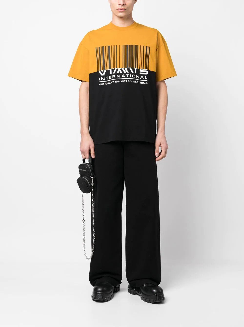 Vetements VETEMENTS Vtmnts mustard black barcode oversize t-shirt Size US S / EU 44-46 / 1 - 3 Thumbnail