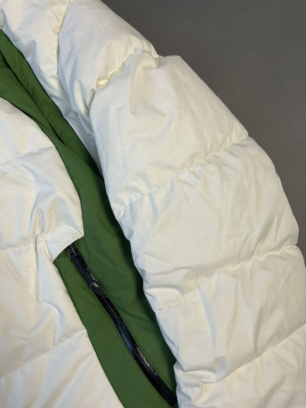 Nike × Nike ACG × Vintage Nike ACG vintage white green puffer jacket small logo Size L / US 10 / IT 46 - 3 Thumbnail