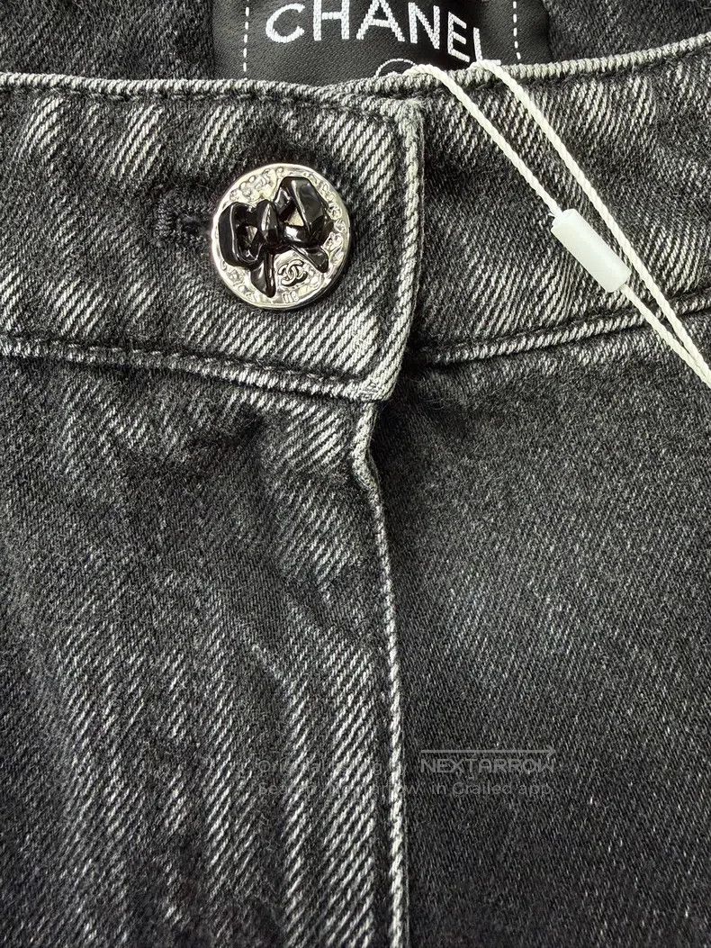 Chanel Chanel Black bow jeans Size 25" / US 0 / IT 36 - 3 Thumbnail