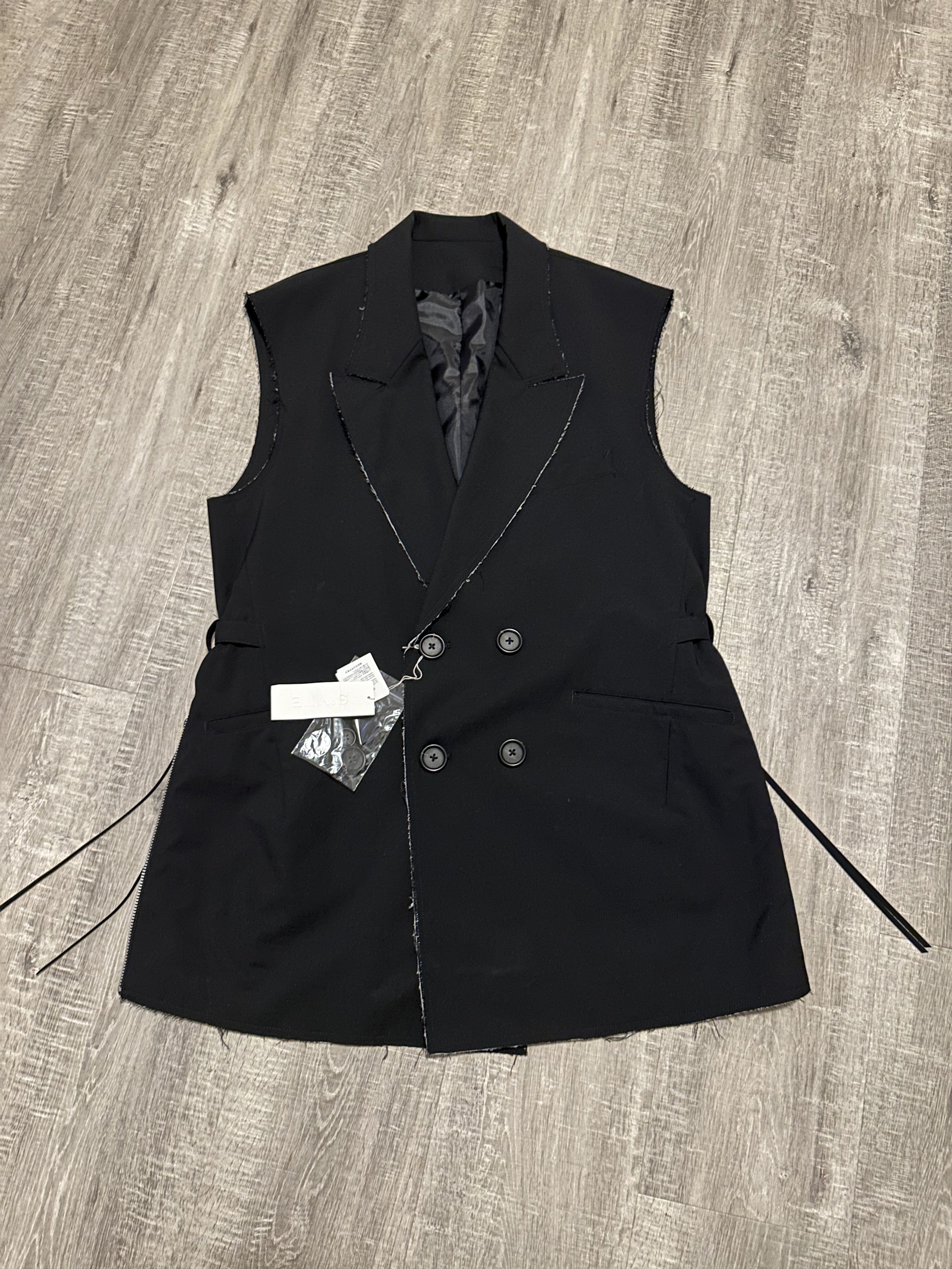 Yohji Yamamoto S'YTE is designed by yohji yamamoto atelier team Size US L / EU 52-54 / 3 - 2 Thumbnail
