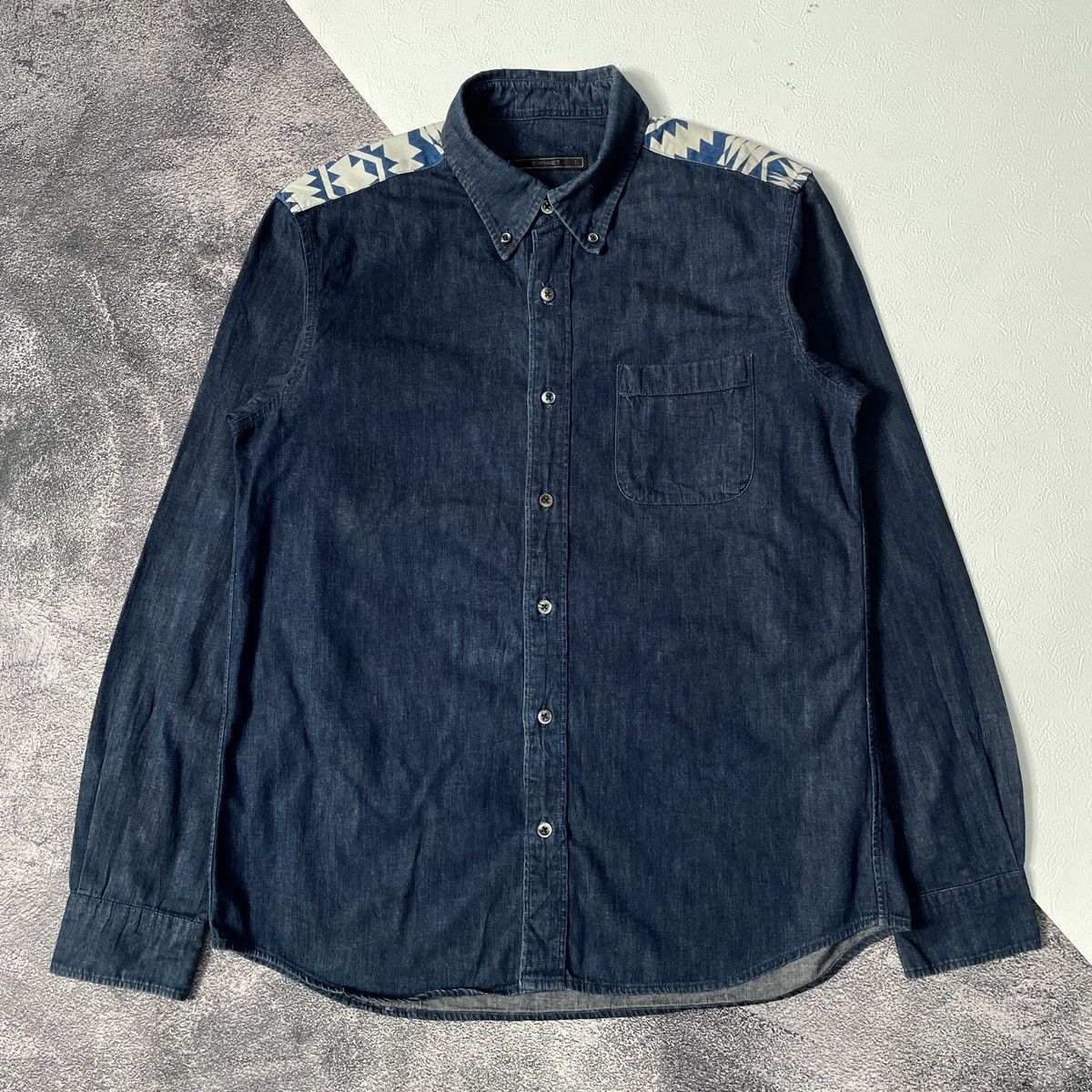 Sophnet. 🔥Sophnet japan western pattern denim shirt Size US L / EU 52-54 / 3 - 1 Thumbnail