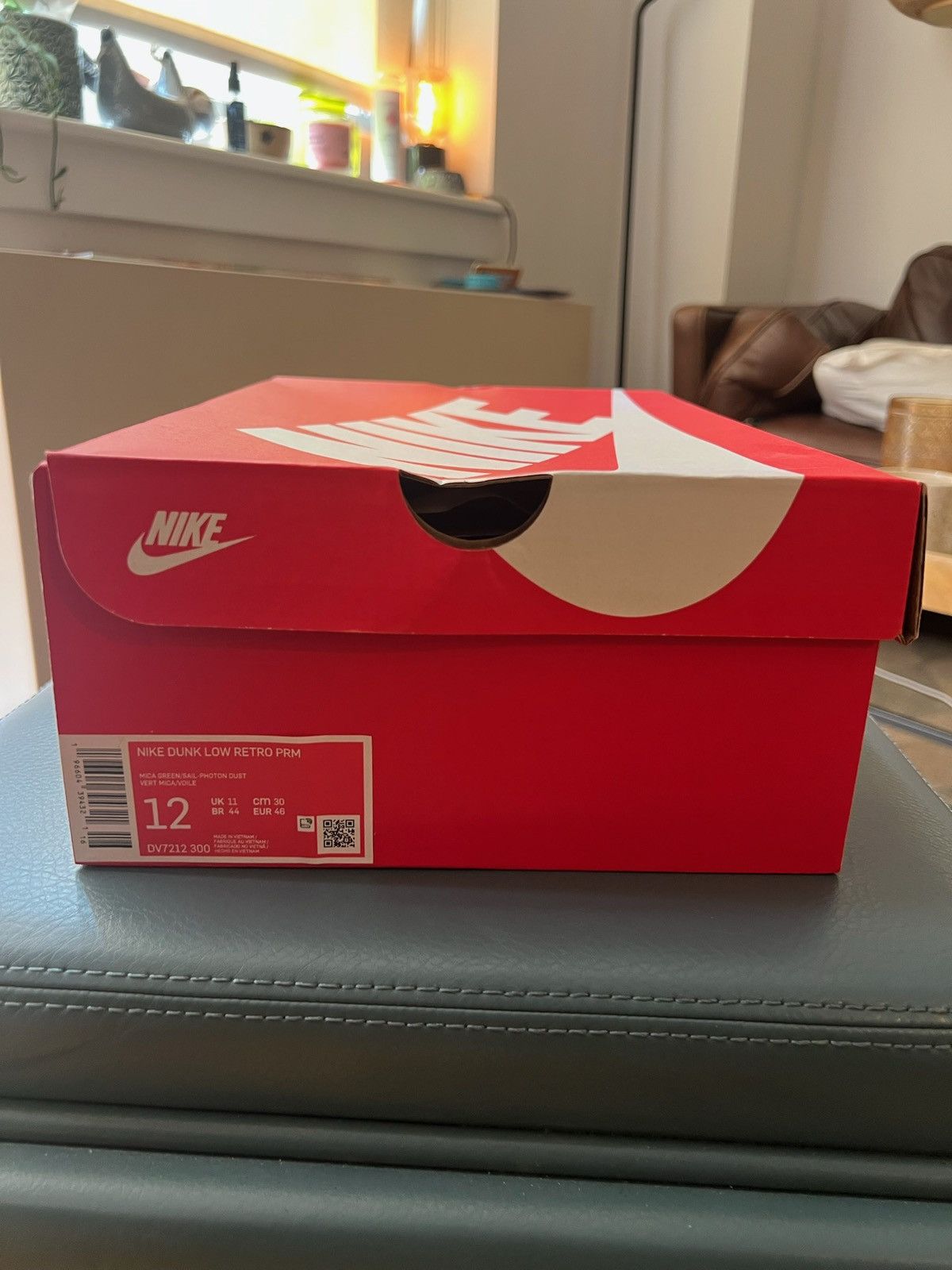 Nike Nike Dunk Low PRM - Mica Green ( SZ 12 ) Size US 12 / EU 45 - 10 Thumbnail