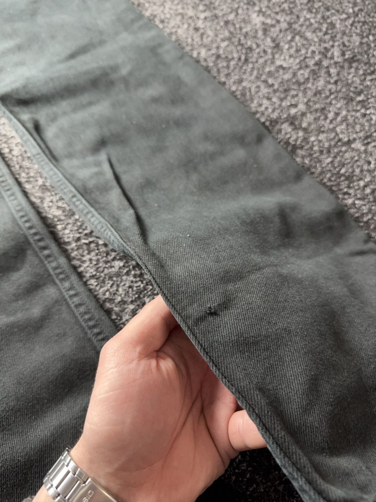 Levi's Vintage Clothing 90s Levis 751 USA Black Faded Distressed Denim Jeans Vintage Size US 33 - 15 Thumbnail