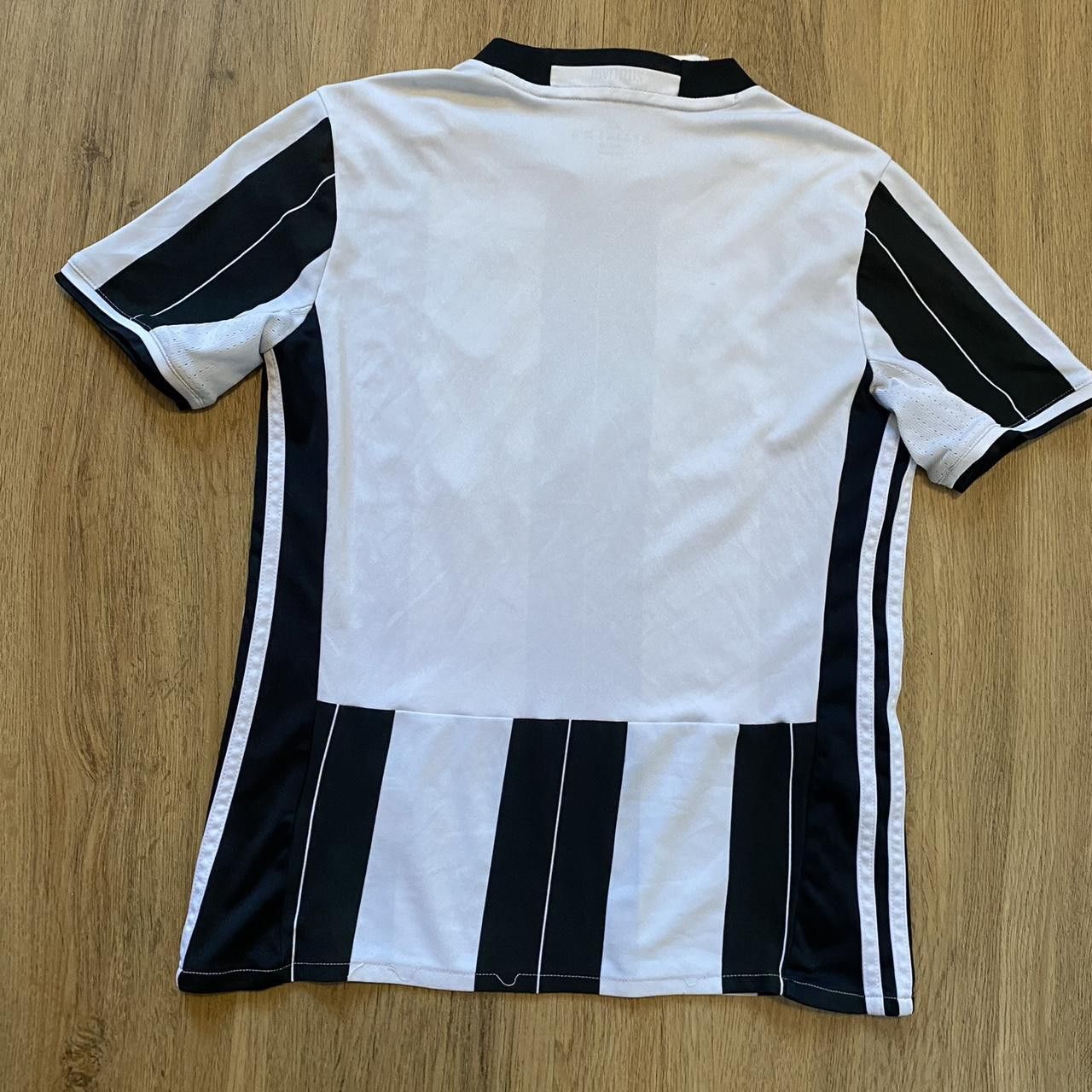 Adidas Adidas Juventus 2016-17 home shirt #Juventus Serie a Size US XS / EU 42 / 0 - 2 Thumbnail