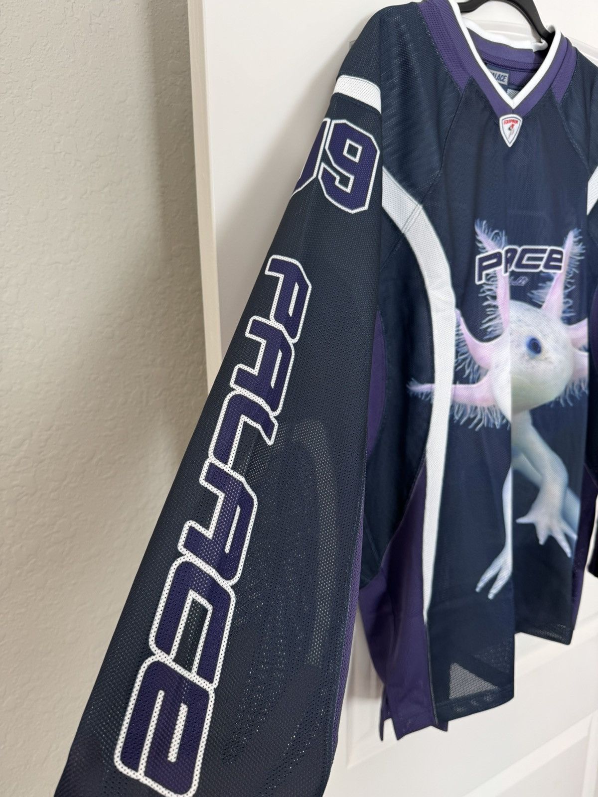 BUILDING YOUR WORLD HOCKEY JERSEY | PALACE SKATEBOARDS