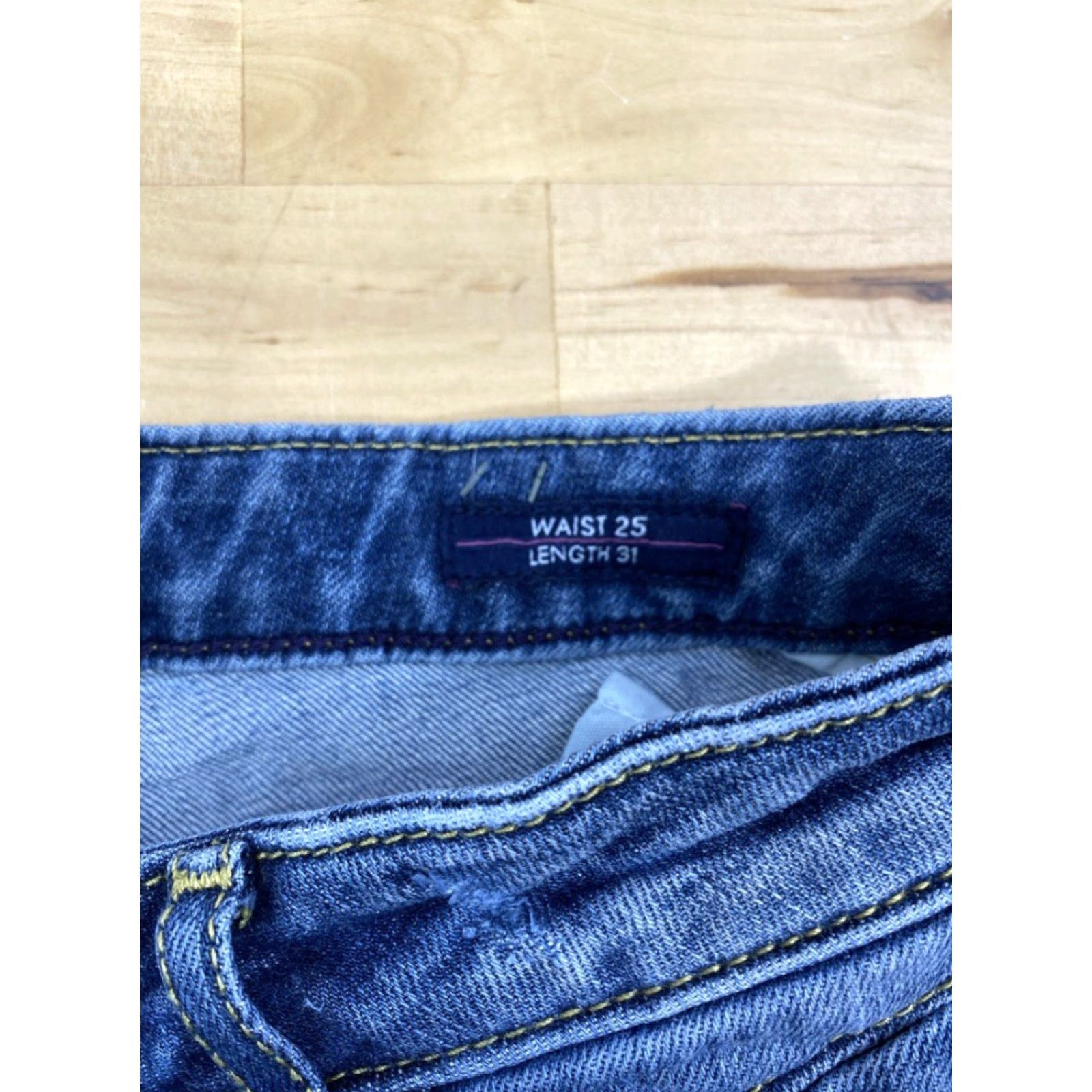 Vintage Womens Vigoss Dublin Denim Skinny Jeans 25x31 Blue Jeans Slim Skinny Denim 25 Womens Size 42" / US 20 - 5 Thumbnail