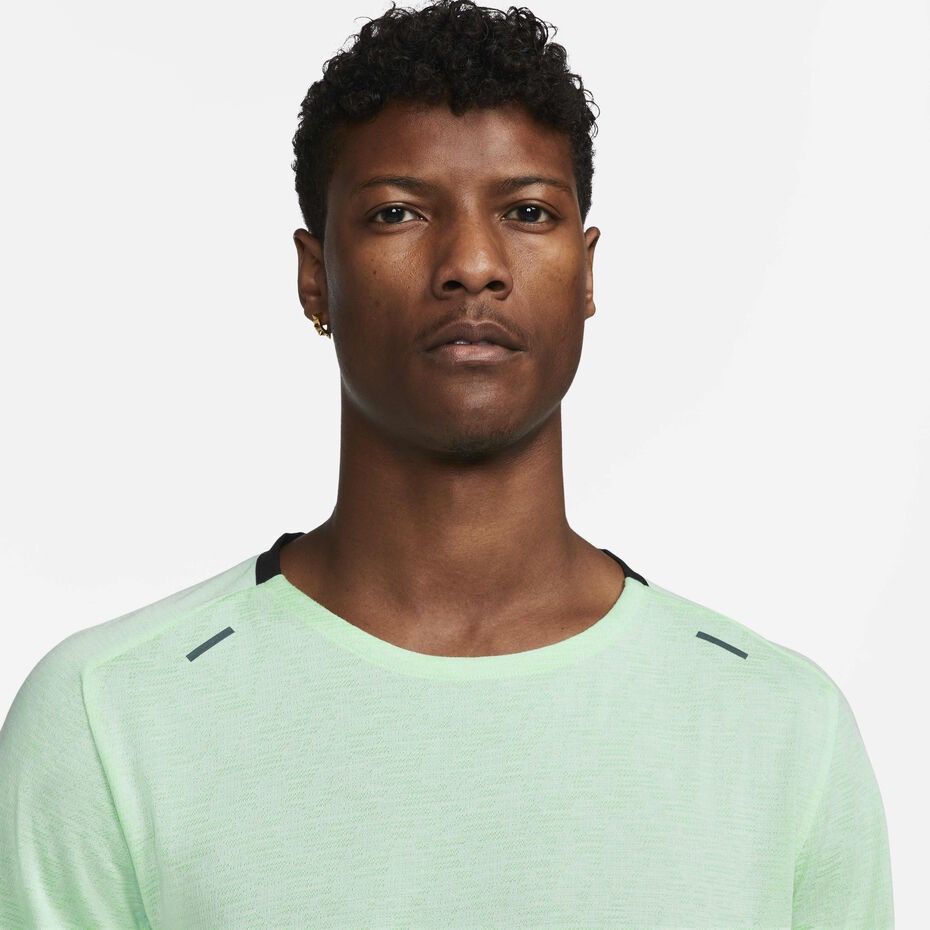 Nike Nike Running Shirt Dri-Fit Adv Slim Fit GREEN Size US M / EU 48-50 / 2 - 3 Thumbnail