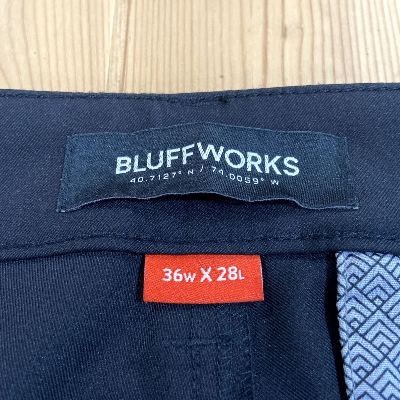 Vintage Bluffworks Pants Mens 36x28 Black Ascender Tailored Fit Travel Tech Chino Slm Straight Pocket Zip Front Flat Front Size US 36 / EU 52 - 2 Thumbnail