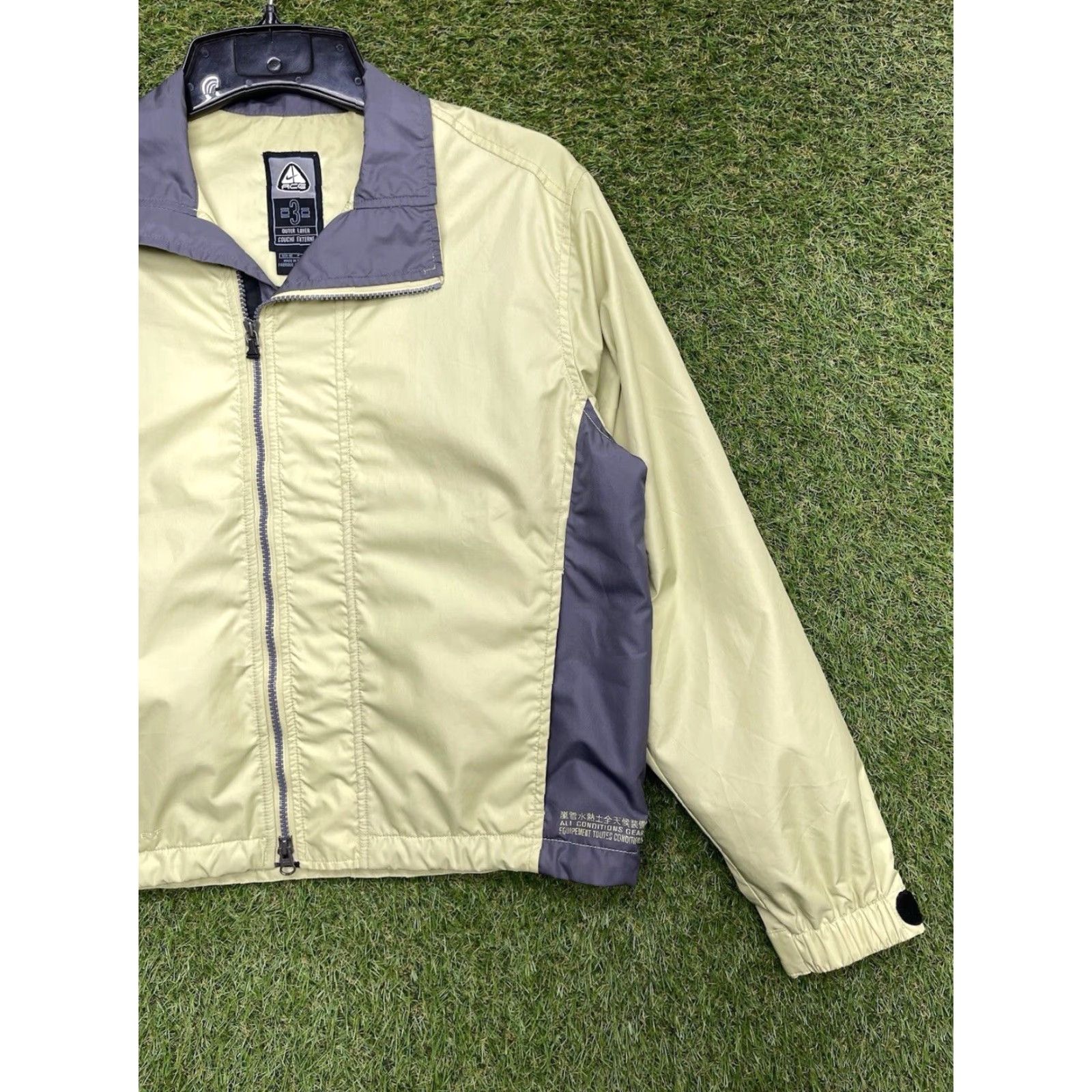 Nike ACG VINTAGE Nike ACG Jacket Womens Small 4 Outer Layer 3 Charcoal Grey Full Zip Windbreaker Size S / US 4 / IT 40 - 2 Thumbnail