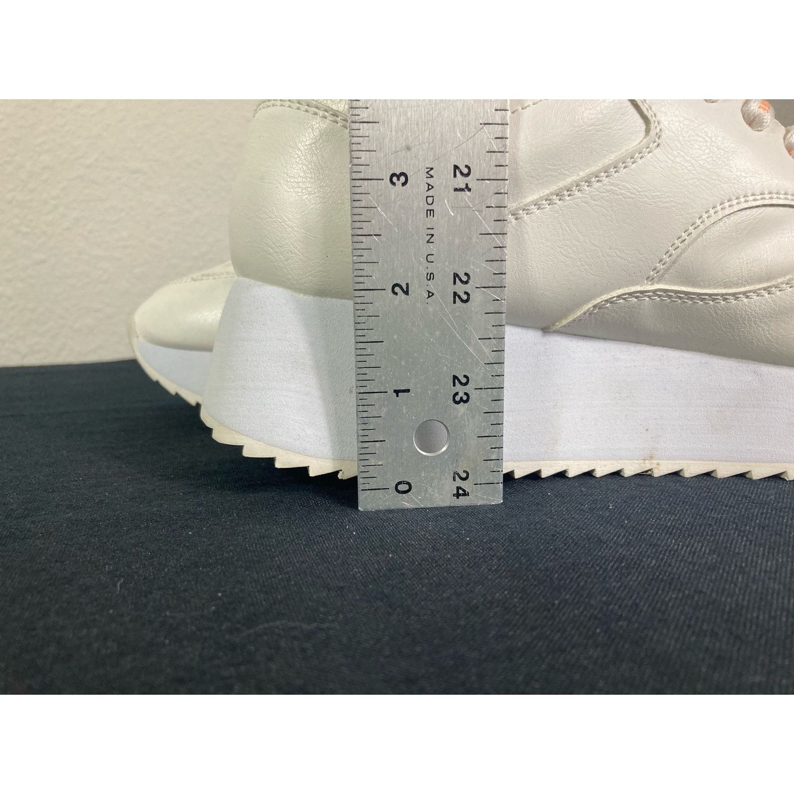 Other Madden Girl White Athletic Shoes Women's 8.5 Sneakers Size US 8.5 / IT 38.5 - 13 Thumbnail