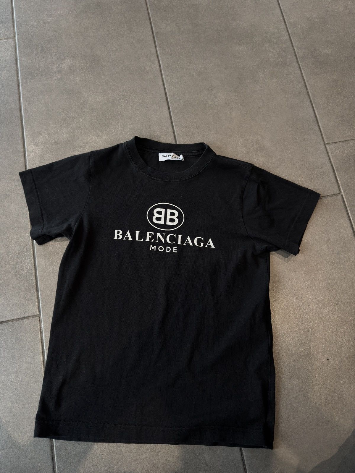 Balenciaga Balenciaga mode T-shirt Size XS / US 0-2 / IT 36-38 - 1 Thumbnail