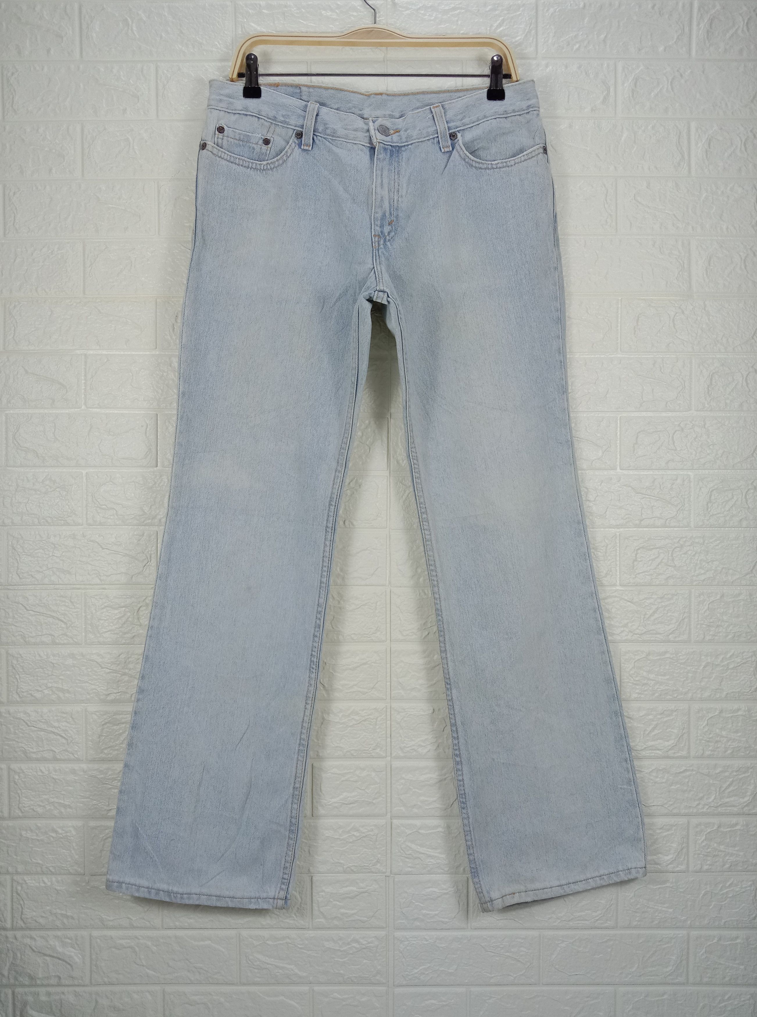 Levi's Vintage Levi's 518 Flare Jeans Light Wash Denim Size US 33 - 1 Thumbnail