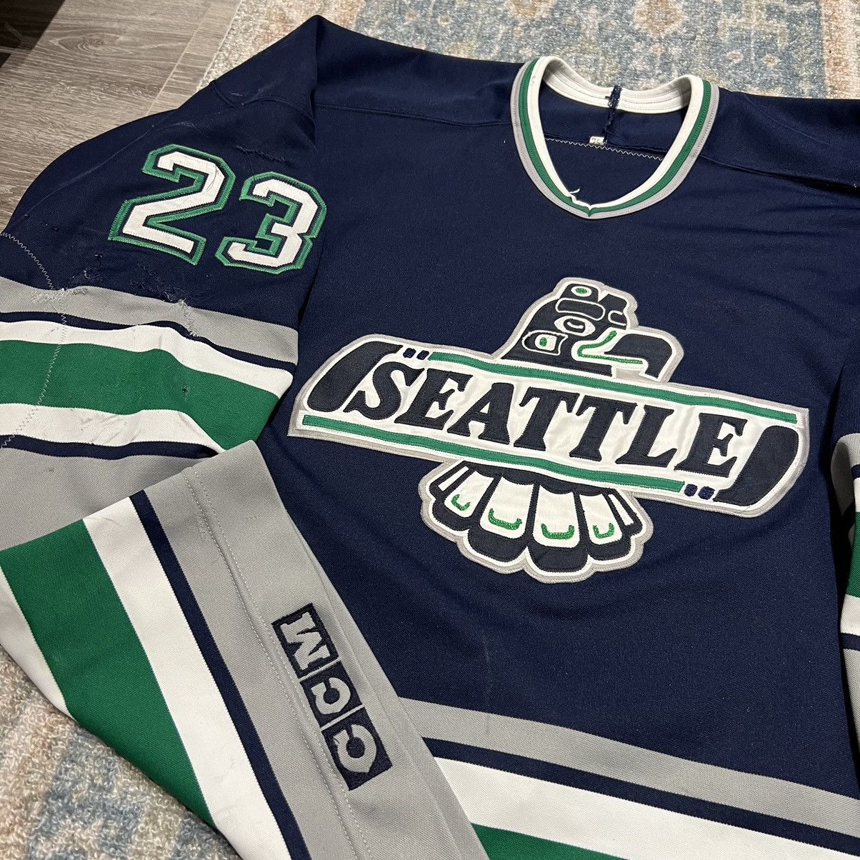 Ccm Seattle Thunderbirds Shane endicott Game worn Hockey Jersey Size US XL / EU 56 / 4 - 14 Thumbnail