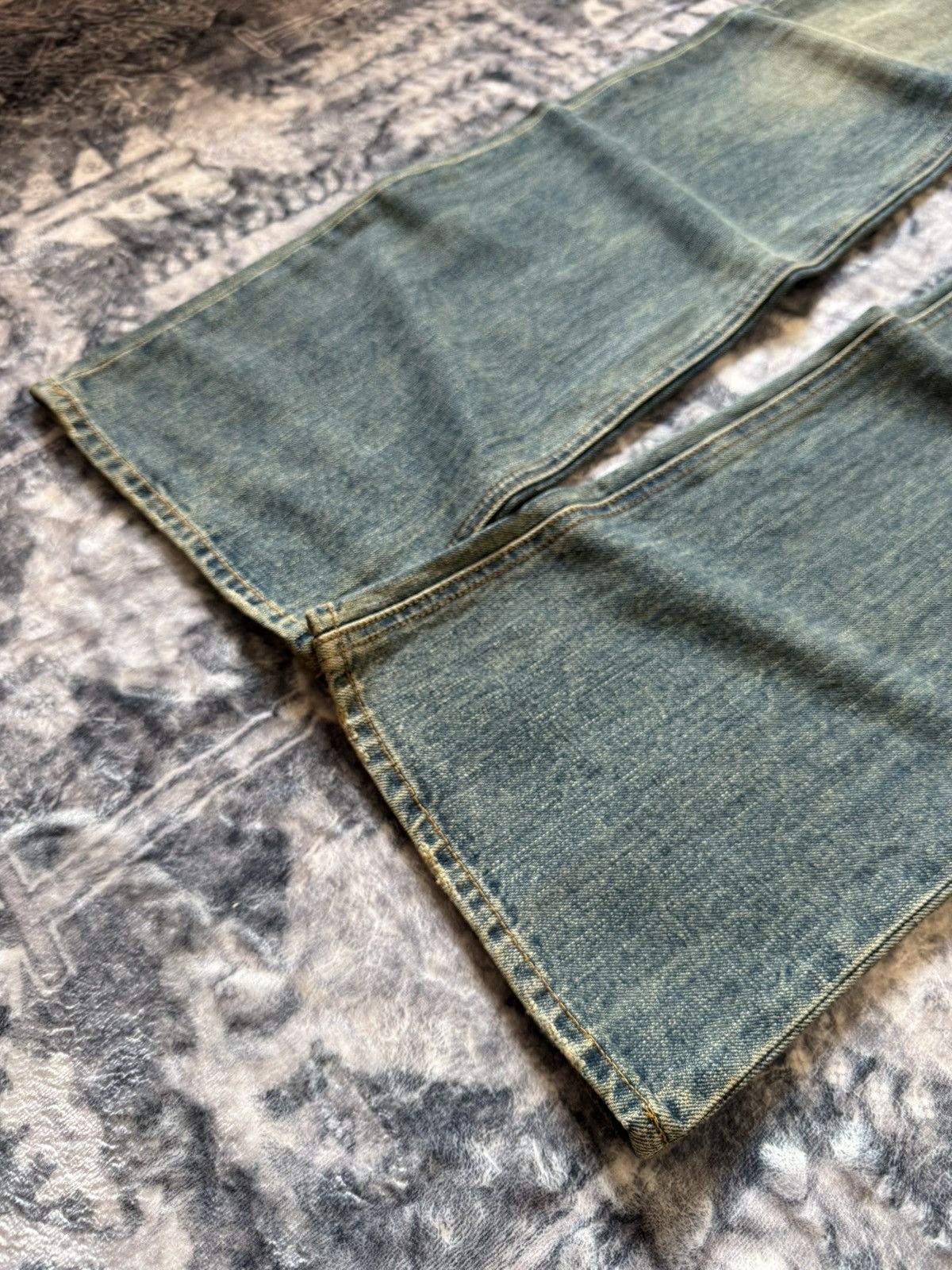 Fad Three × GOSTAR DE FUGA × Japanese Brand Rupert Japan Muddy Wash Rivet Edgy Flared Denim Pants Size US 31 - 10 Thumbnail