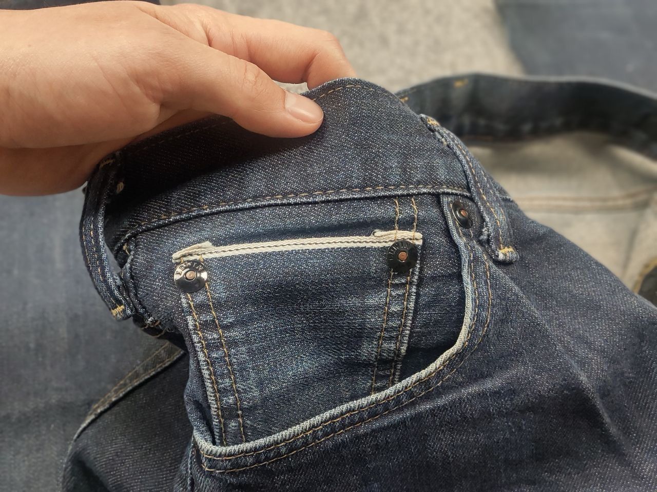 Edwin Edwin Vintage Japan Selvedge Distressed Denim Jeans ES505S Size US 33 - 14 Thumbnail