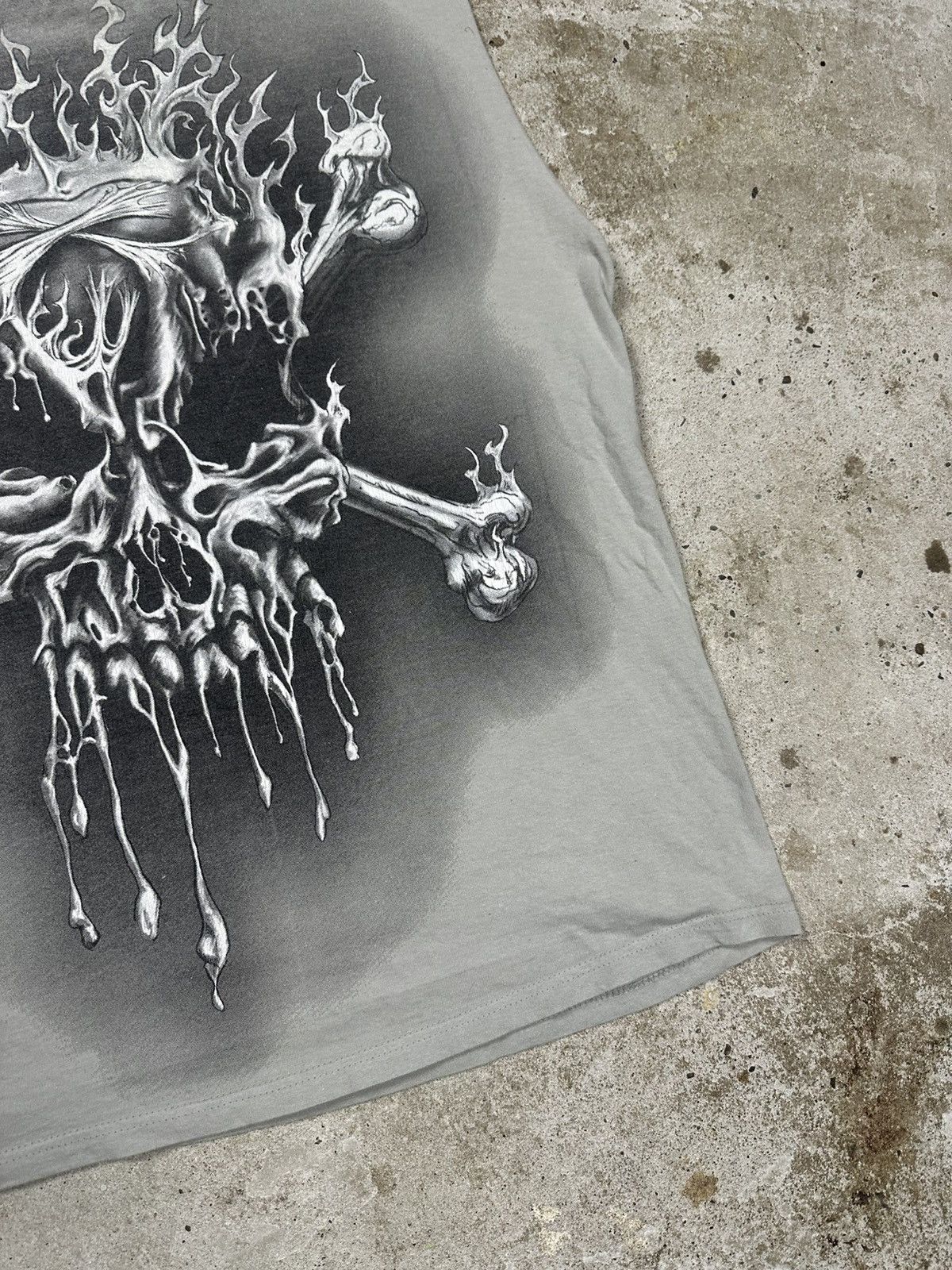 Affliction Vintage Y2K Affliction Skulls Flame Gray Tank Top Print Tee Size US XL / EU 56 / 4 - 10 Thumbnail